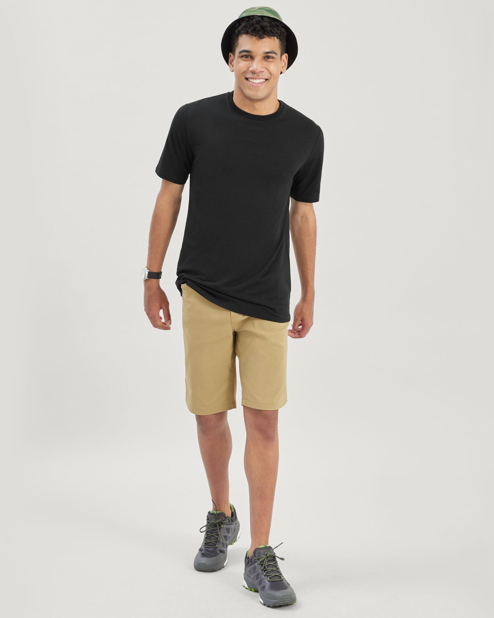 Premium 100% Merino Wool Men's T-Shirt - Soft Breathable Black Tee for Outdoor Hiking, Travel & Casual Wear