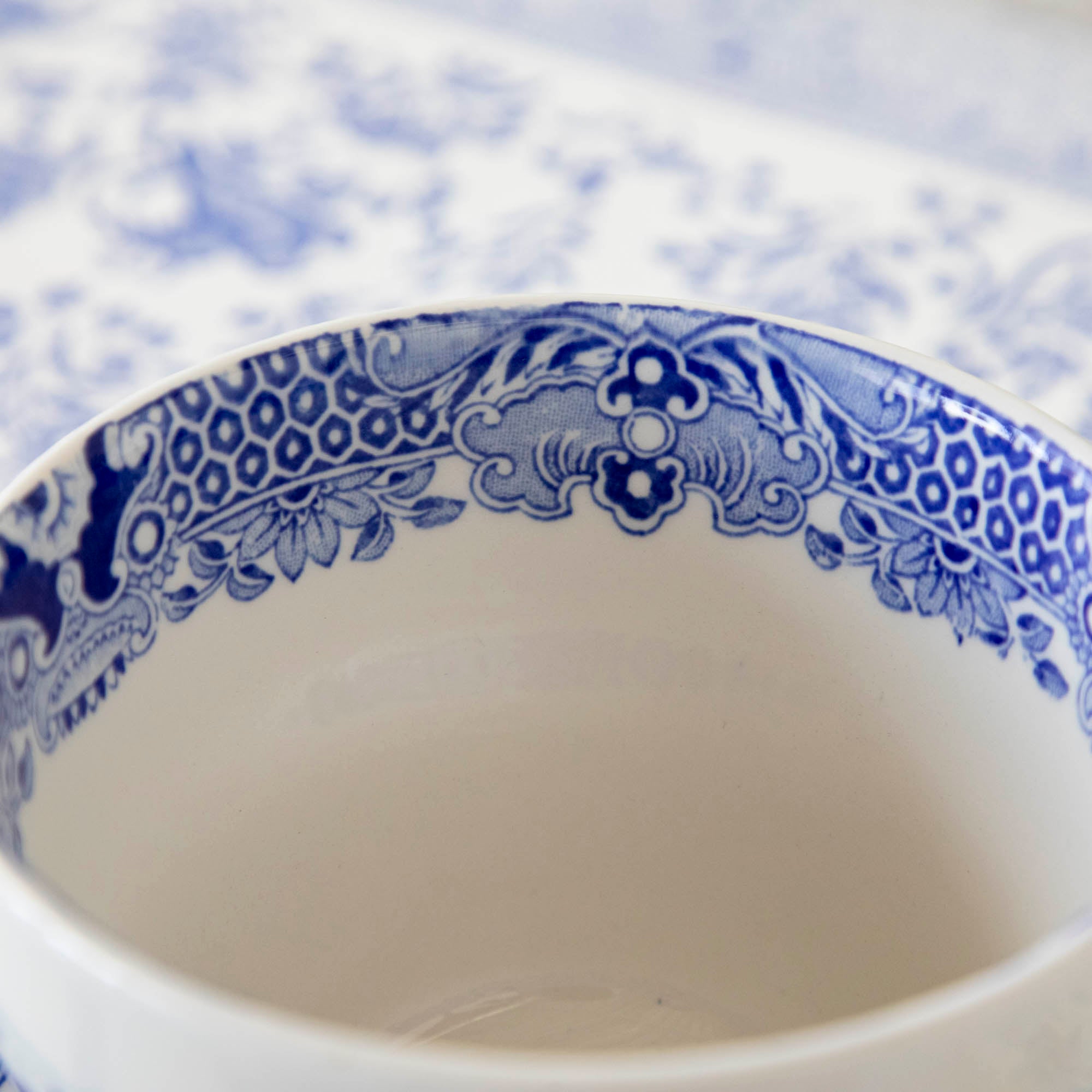 Blue Willow Dinnerware Set by Burleigh – Elegant English Bone China Plates, Bowls & Cups – Perfect for Formal Dining, Tea Parties & Home Decor