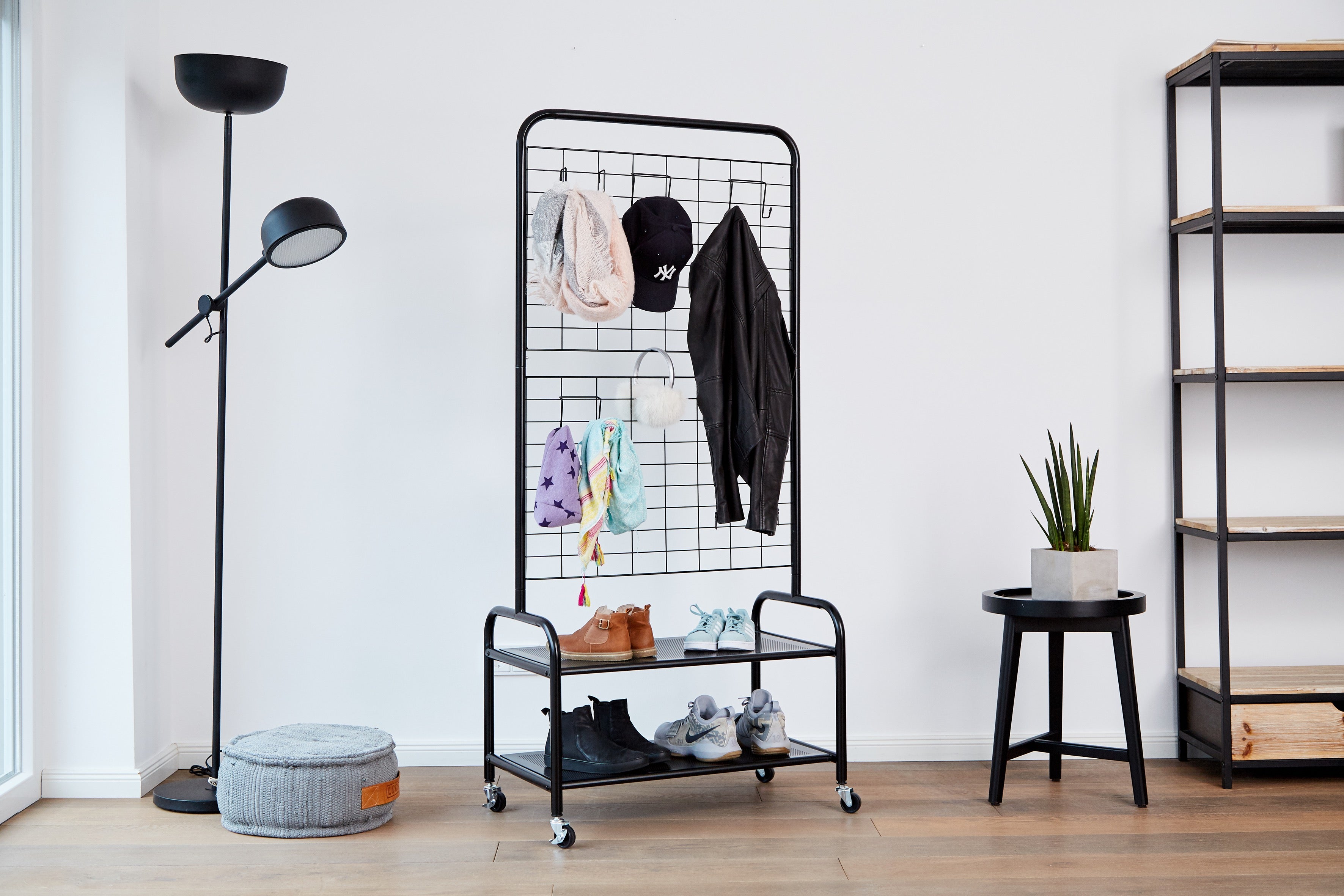 Stylish Wooden Loft Coat Rack with Hooks - Perfect for Entryway, Bedroom, or Office Organization