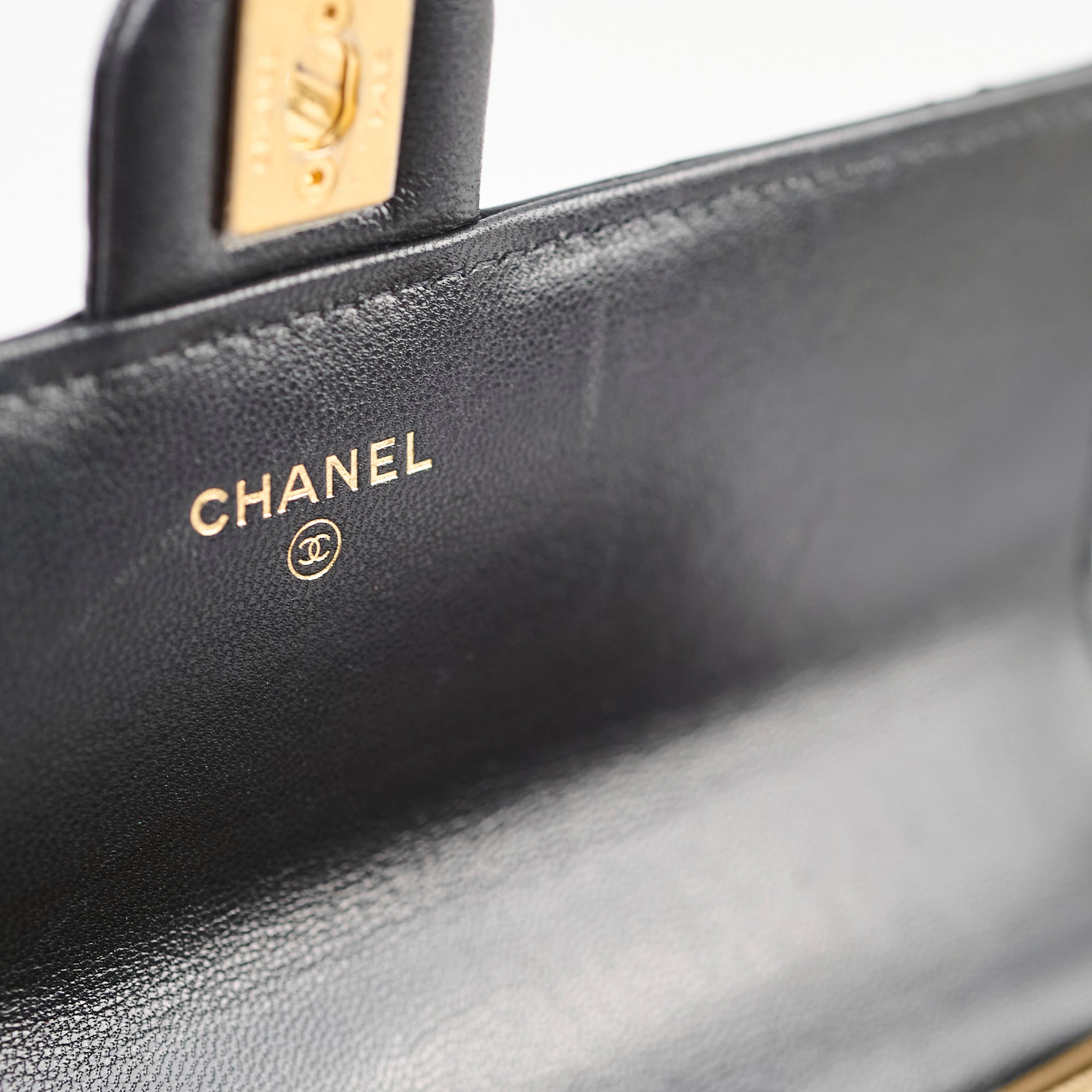 Chanel Black Pearl Wallet On Chain - Luxury Crossbody Bag for Women, Perfect for Evening Parties & Special Occasions