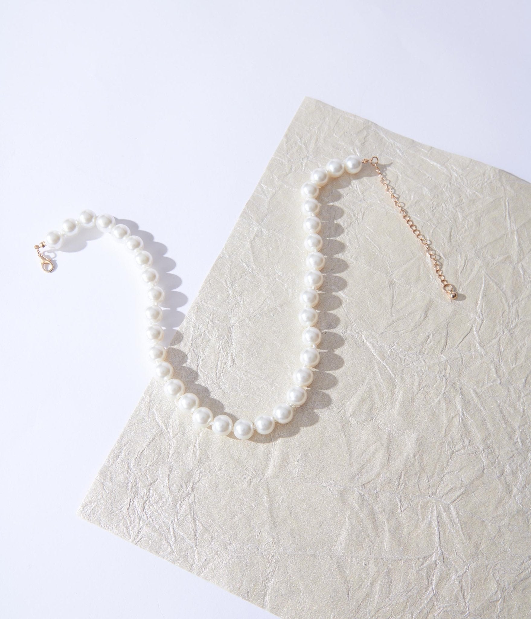 Chunky Faux Pearl Necklace for Women - Elegant Fashion Statement Jewelry for Parties, Weddings & Special Occasions