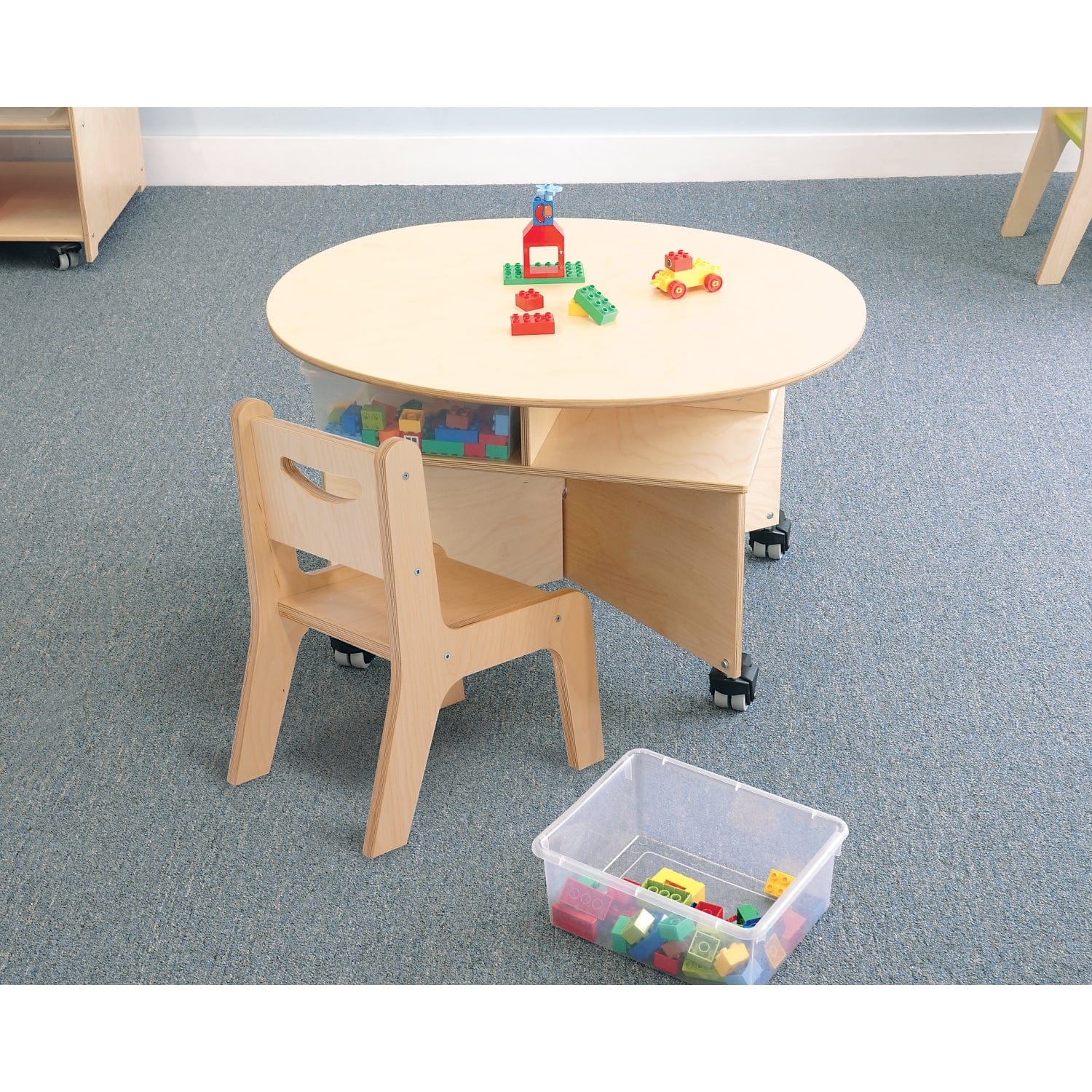 Mobile Collaboration Table with Trays - Portable Workstation for Office, Conference & Team Meetings - Ideal for Remote Work, Brainstorming & Group Projects