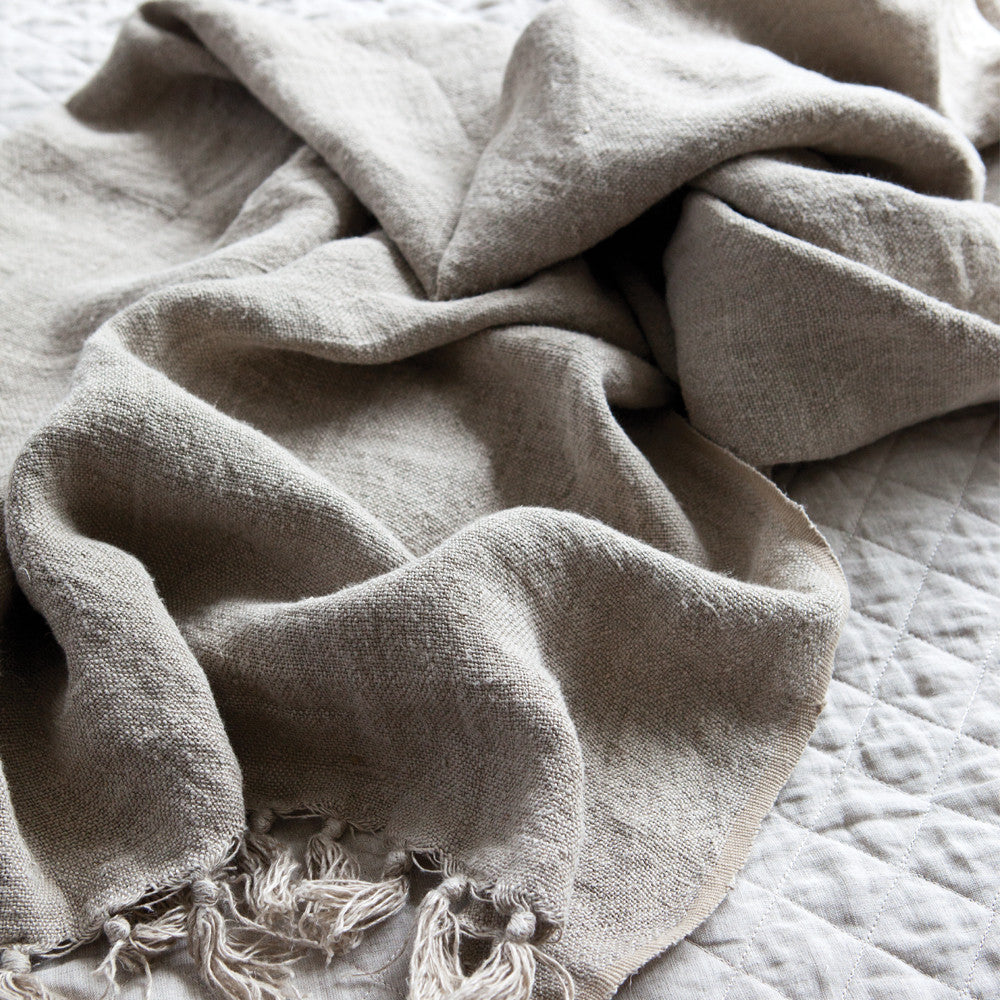 Montauk Blanket - Soft & Cozy Throw Blanket in 7 Colors | Perfect for Sofa, Bed & Outdoor Use