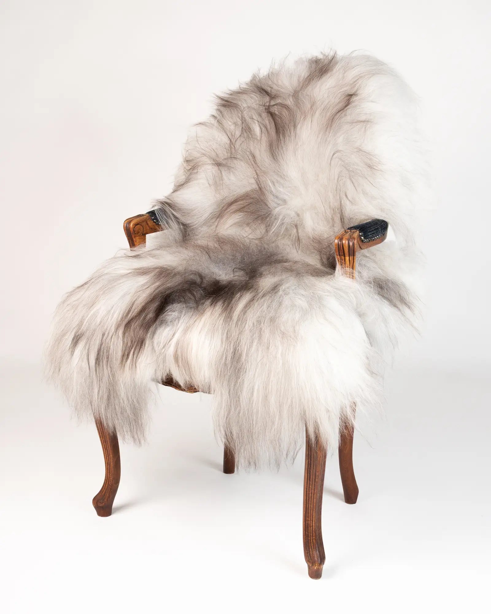 Natural Smokey Silver Grey Icelandic Sheepskin Rug - Soft & Luxurious Home Decor for Living Room, Bedroom or Nursery