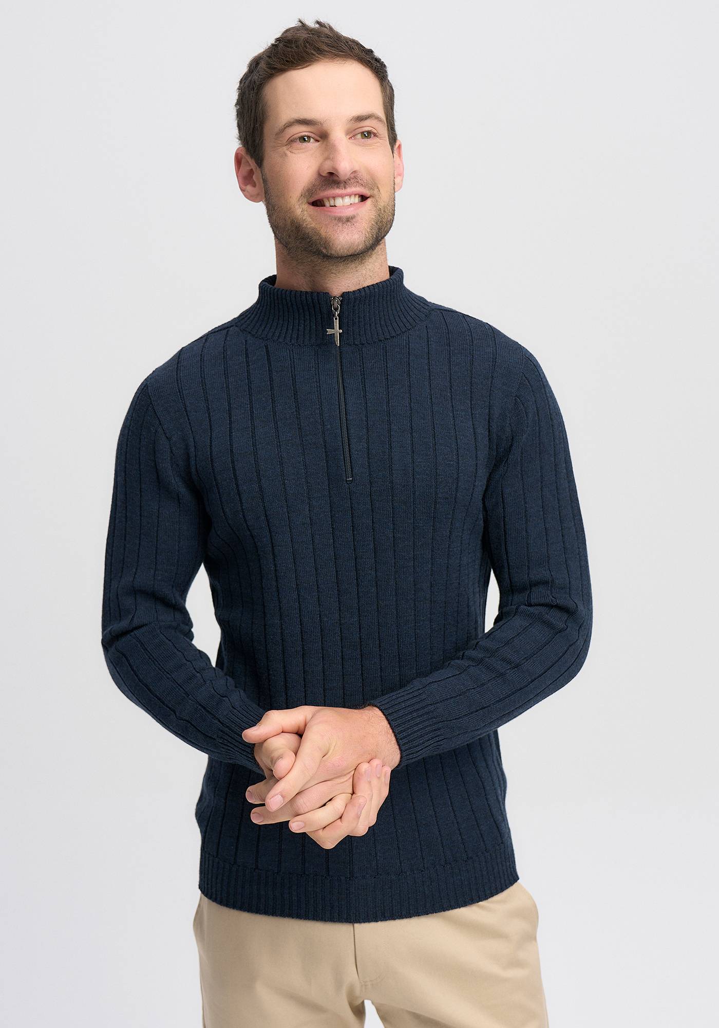 Premium Finn Merino Wool Zip Sweater for Men & Women - Soft Thermal Winter Pullover for Outdoor Hiking, Travel & Casual Wear
