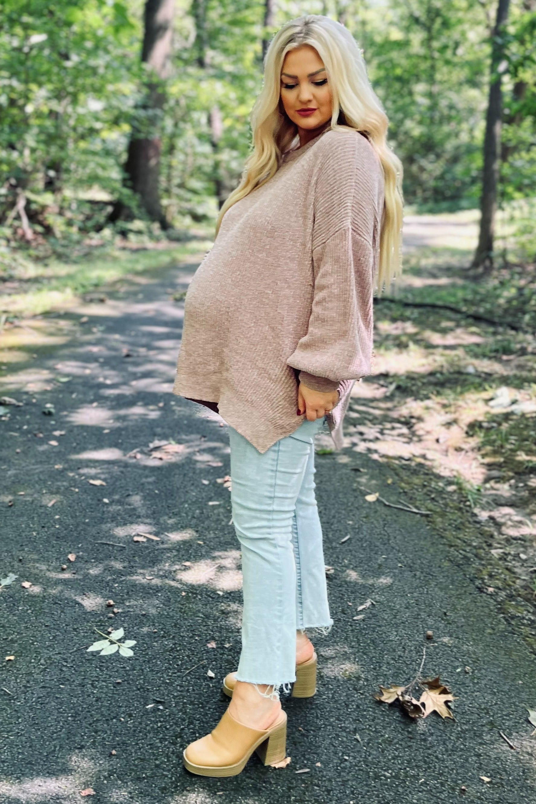 Beige Chenille Knit Balloon Sleeve Maternity Sweater for Women - Soft Cozy Pregnancy Pullover - Perfect for Casual Wear, Baby Shower & Maternity Photos