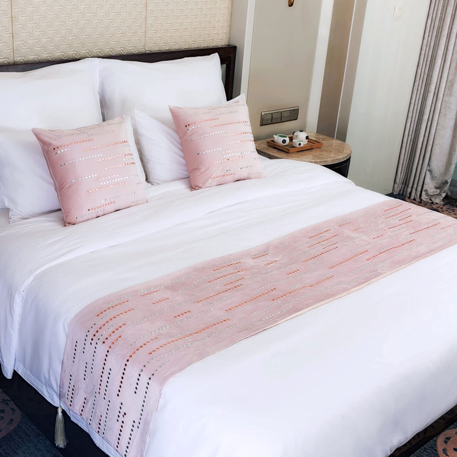 Luxury Velvet Bed Runner Scarf - Soft Solid Color Bedspread Coverlet with Tassels for King Size Beds | Elegant Bedding Protection & Decoration for Hotels, Weddings, and Master Bedrooms