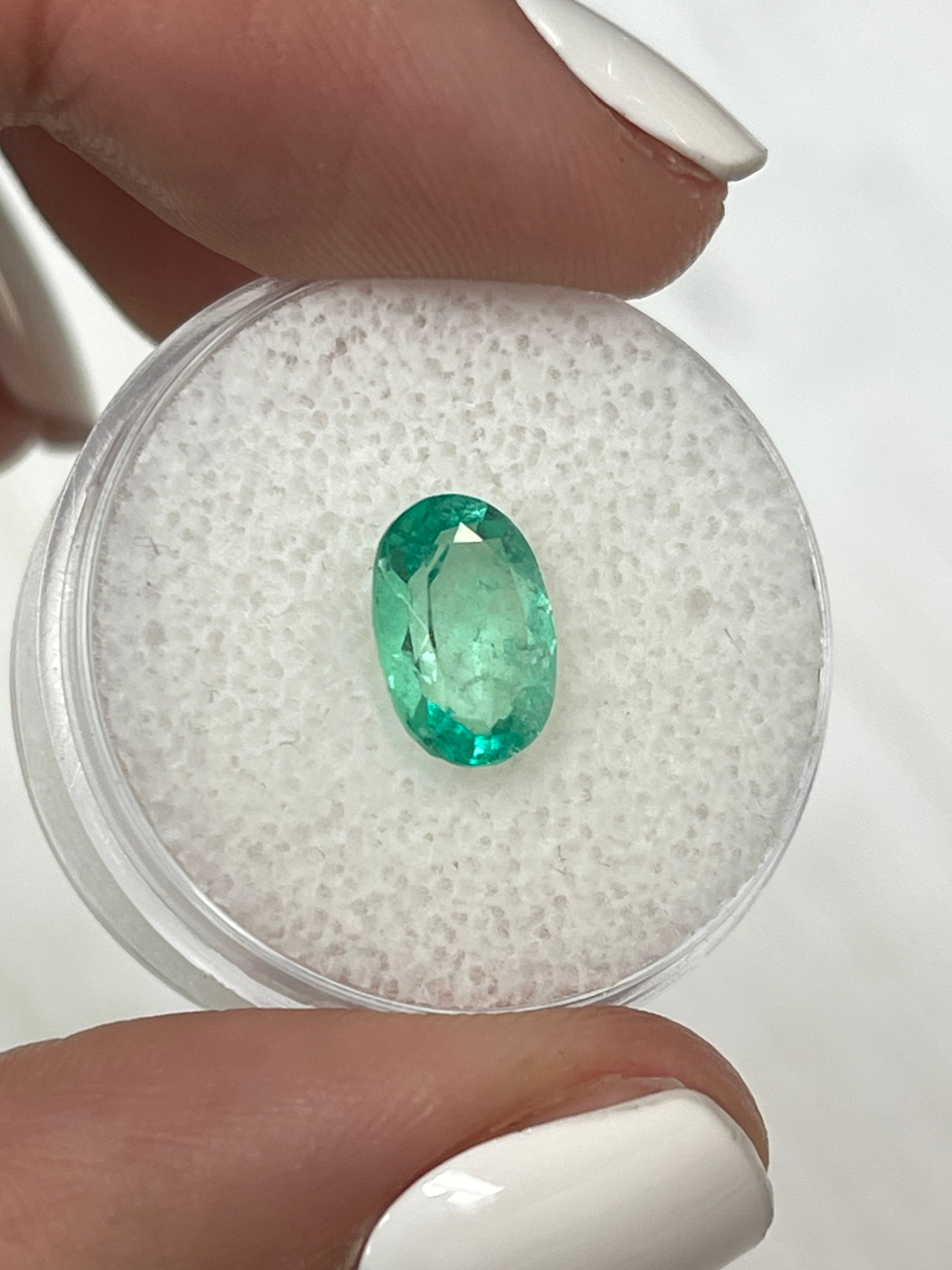 1.77 Carat 10x7mm Medium Light Green Natural Colombian Emerald Loose Gemstone - Oval Cut for Jewelry Making, Engagement Rings & Fine Collections