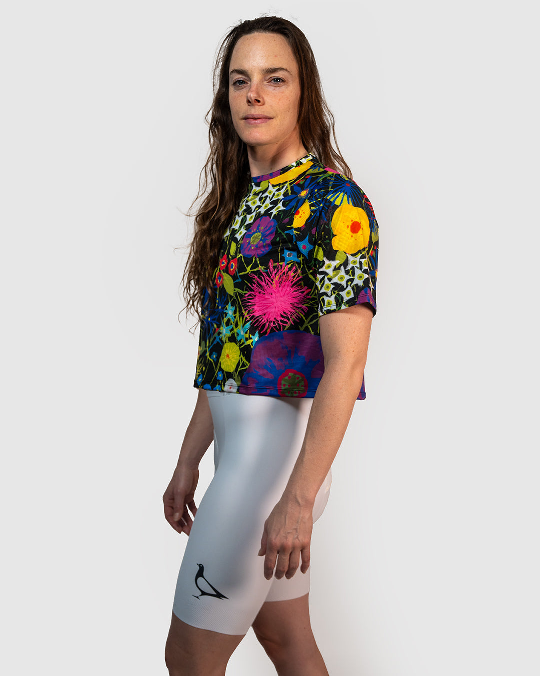 Fiori Notturni Women's Crop Top - Summer Fashion T-Shirt for Women, Casual Short Sleeve Blouse - Perfect for Beach, Party, and Everyday Wear