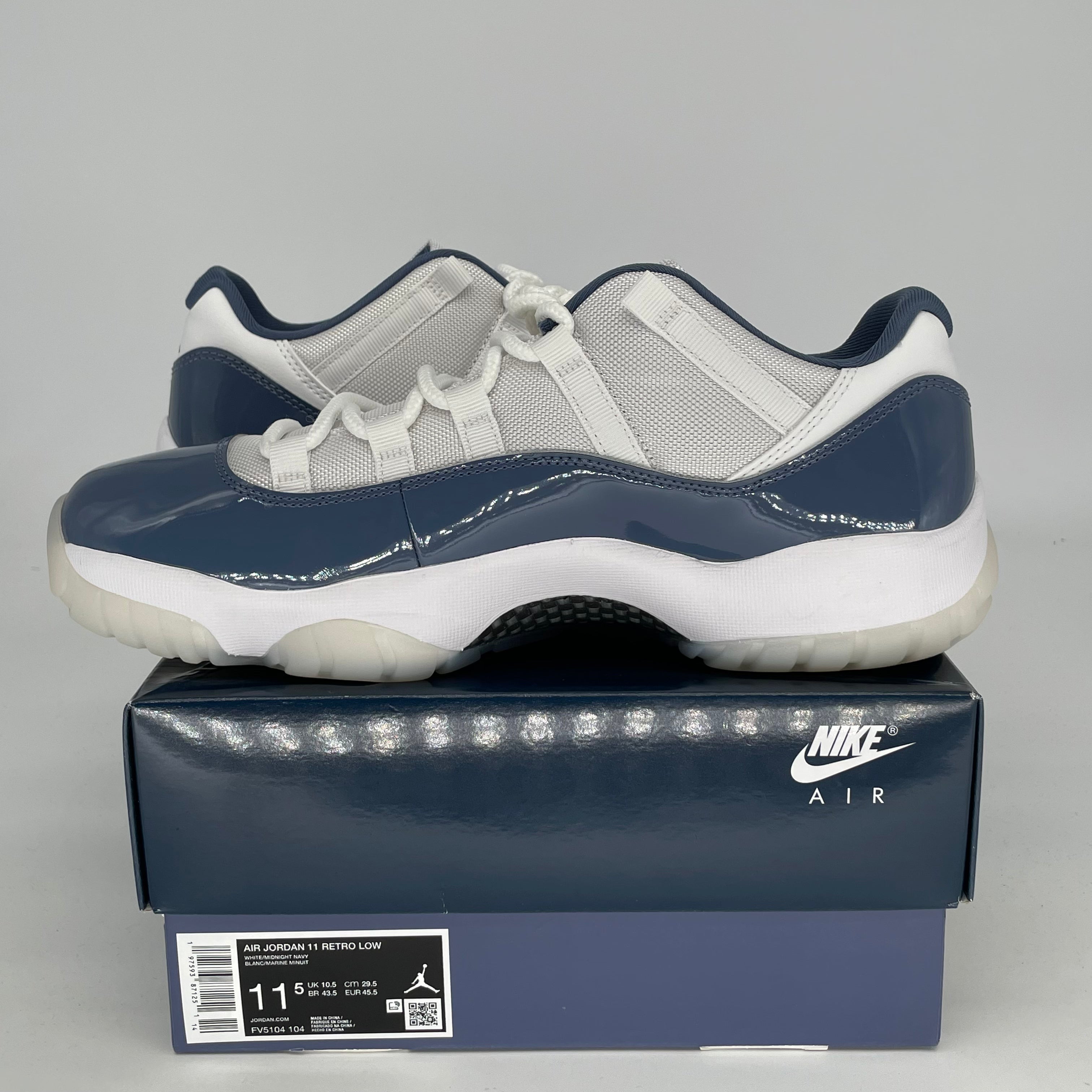 AIR JORDAN 11 LOW DIFFUSED BLUE Men's Basketball Shoes - Size 11.5 US (FV5104-104) - Retro Sneakers for Casual Wear & Street Style