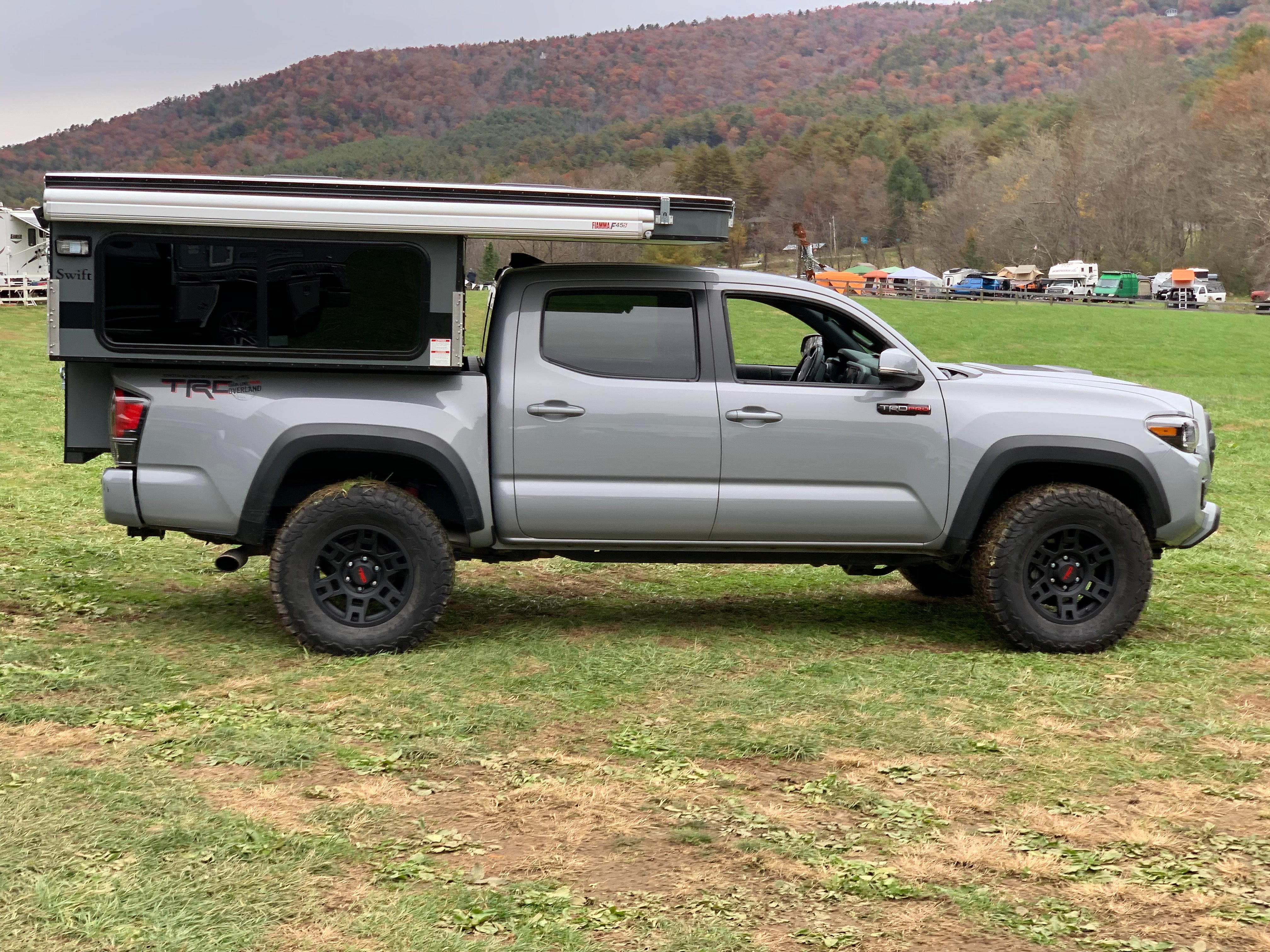 Four Wheel Campers Swift Pop Up Truck Camper - Lightweight & Durable for Off-Road Adventures | Perfect for Camping, Overlanding & Outdoor Exploration
