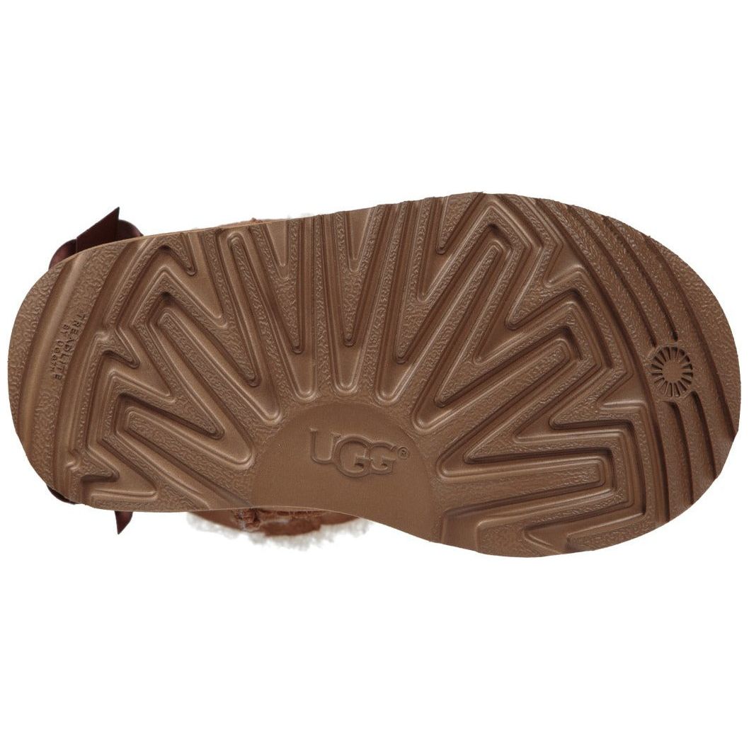 UGG Toddler's Bailey Bow II Boot in Chestnut - Warm Winter Snow Boots for Kids, Perfect for Outdoor Play & Cold Weather