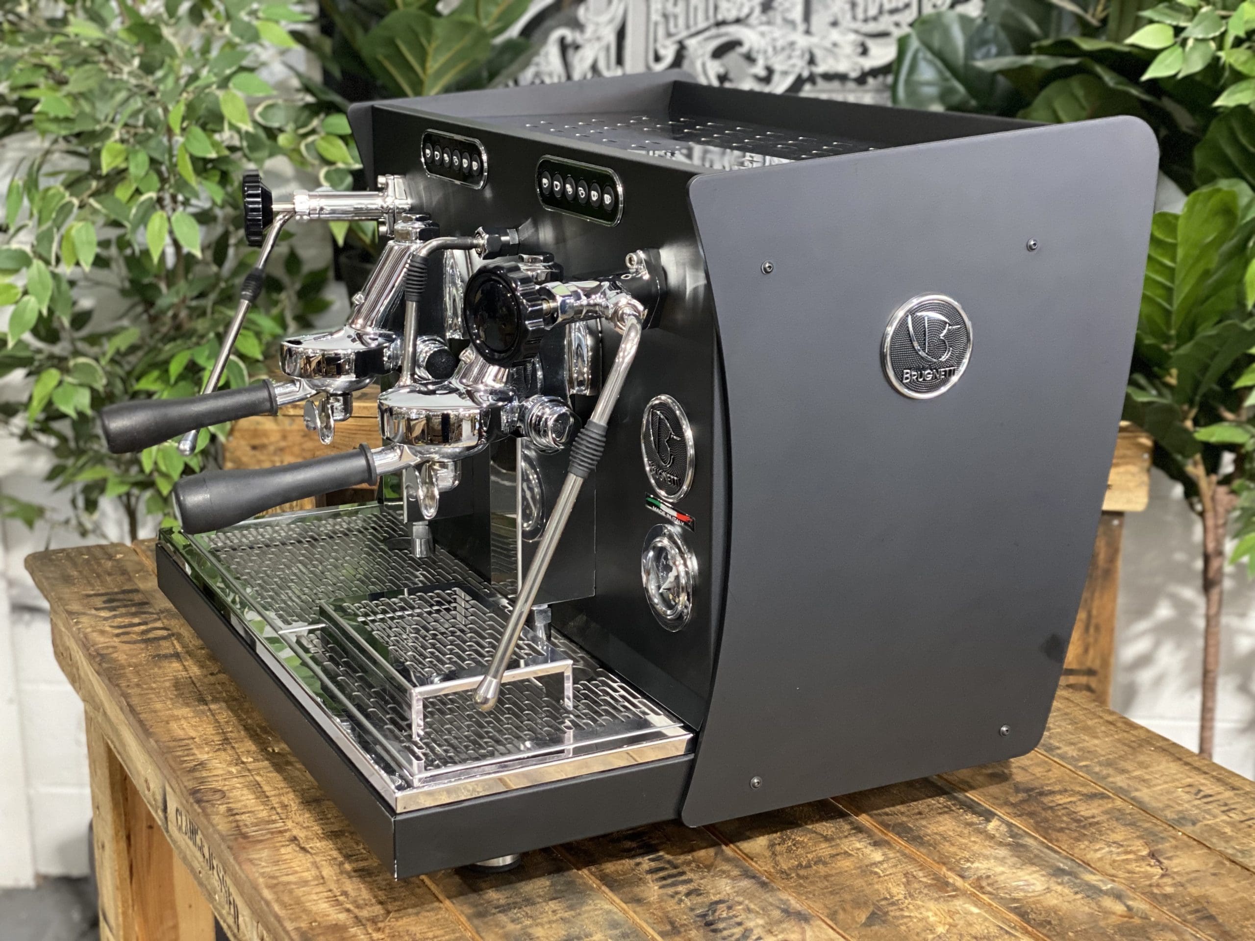 Brugnetti Giulia Manufactum 2 Group Commercial Espresso Machine - Professional Black Coffee Maker for Cafes, Restaurants & Offices