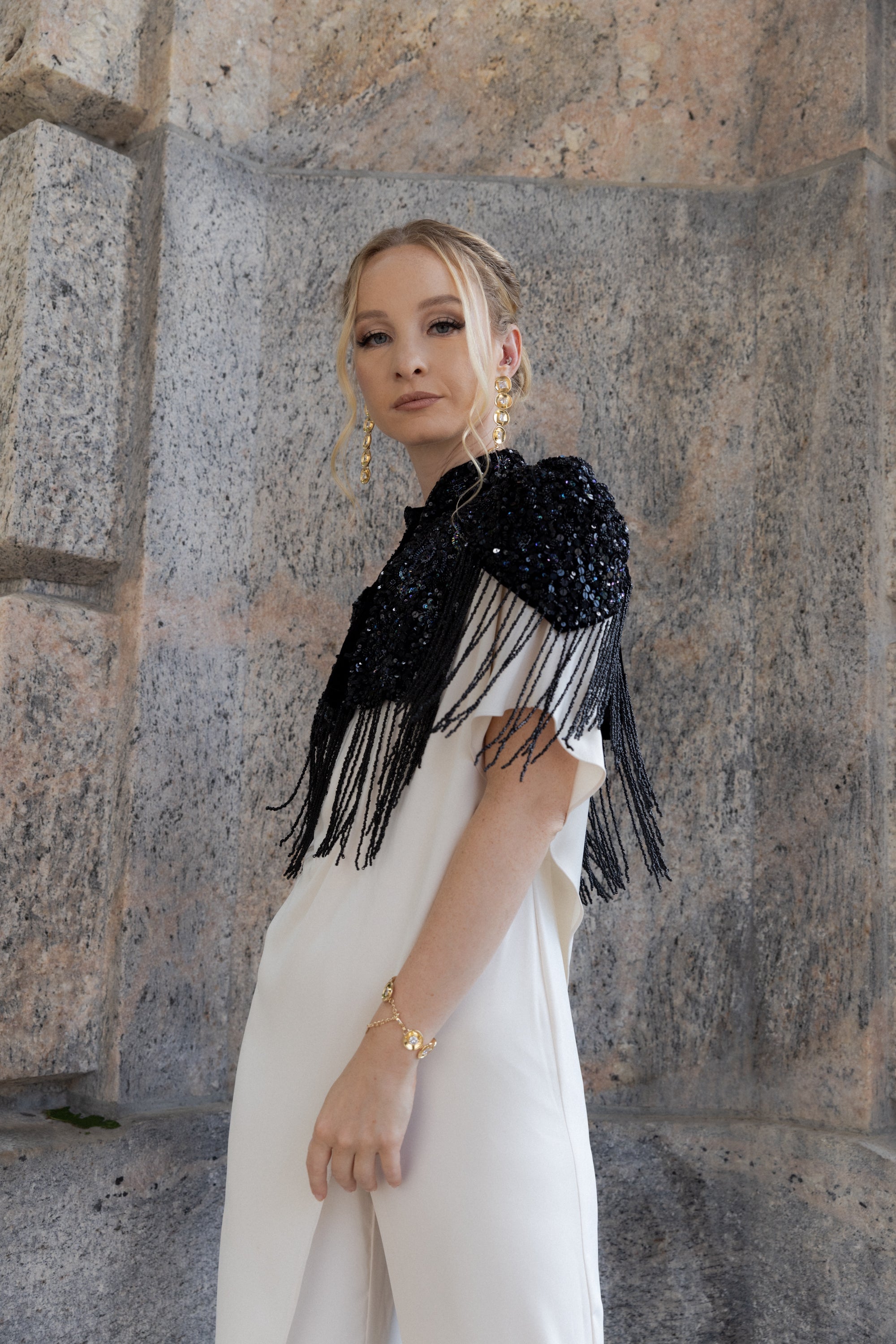Elegant Velvet Floral Fringe Capelet Shawl - Women's Vintage Boho Shoulder Wrap for Weddings, Parties & Evening Events