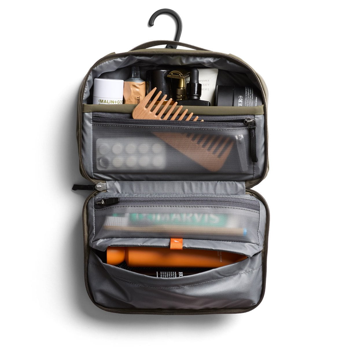 Bellroy Premium Hanging Toiletry Bag for Travel - Water-Resistant Organizer with Multiple Pockets for Toiletries, Cosmetics & Shaving Essentials - Perfect for Camping, Gym & Business Trips
