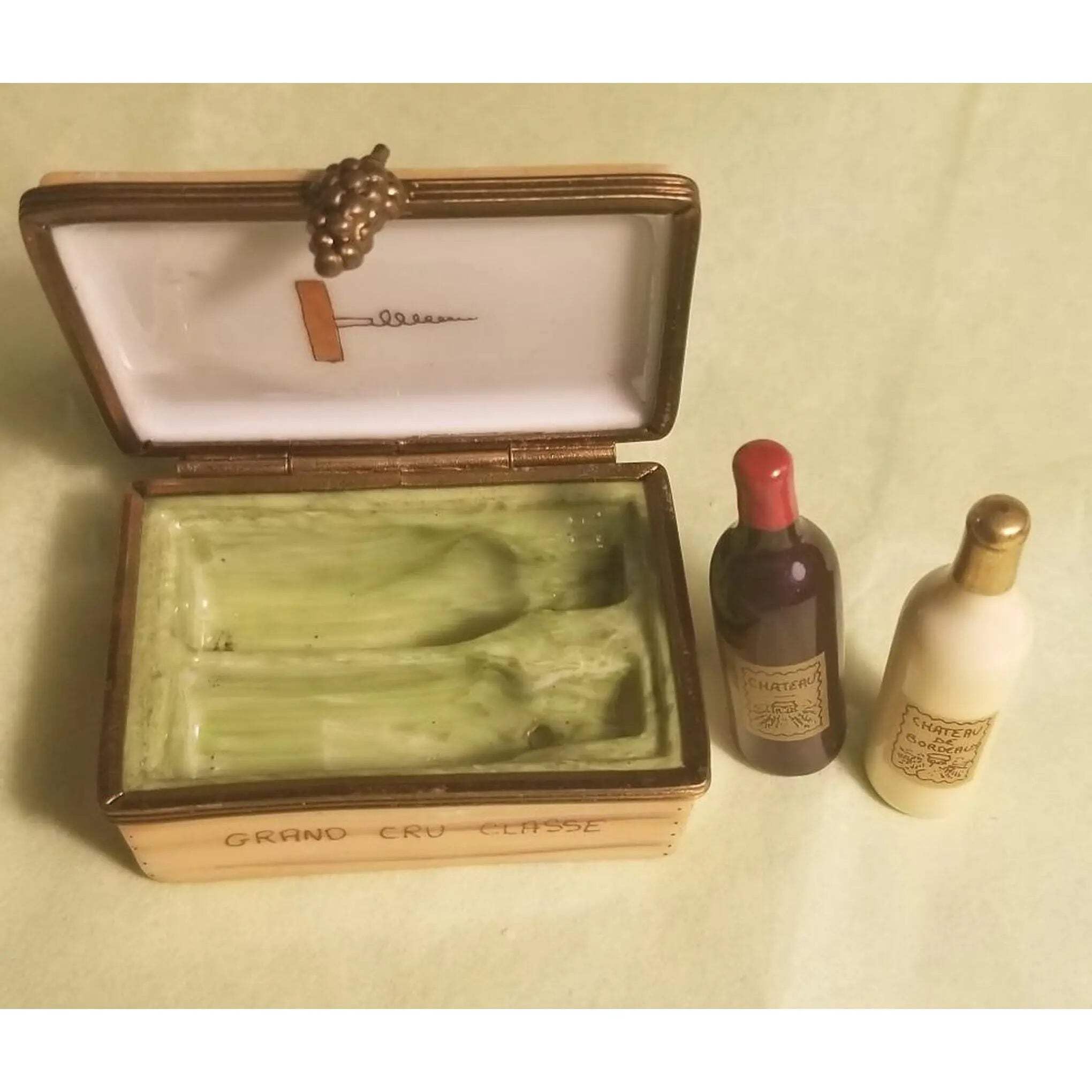 Premium Chateau Wine Crate Taster Set - 2