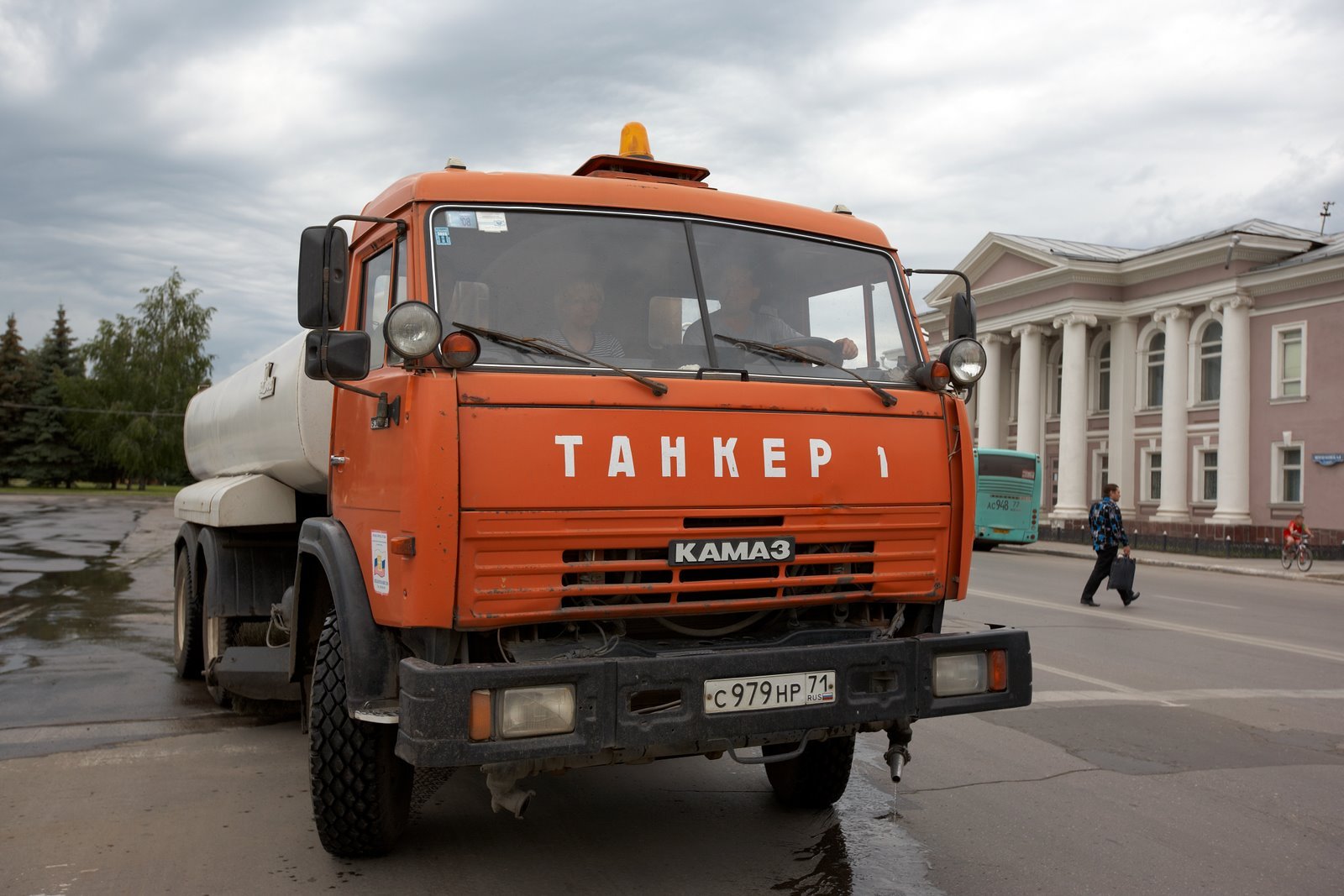 20x30 Inch Laminated Truck Poster - Vibrant KamAZ Truck in Tula Russia Wall Art - Durable Home & Office Decor - Perfect for Living Room, Bedroom or Man Cave