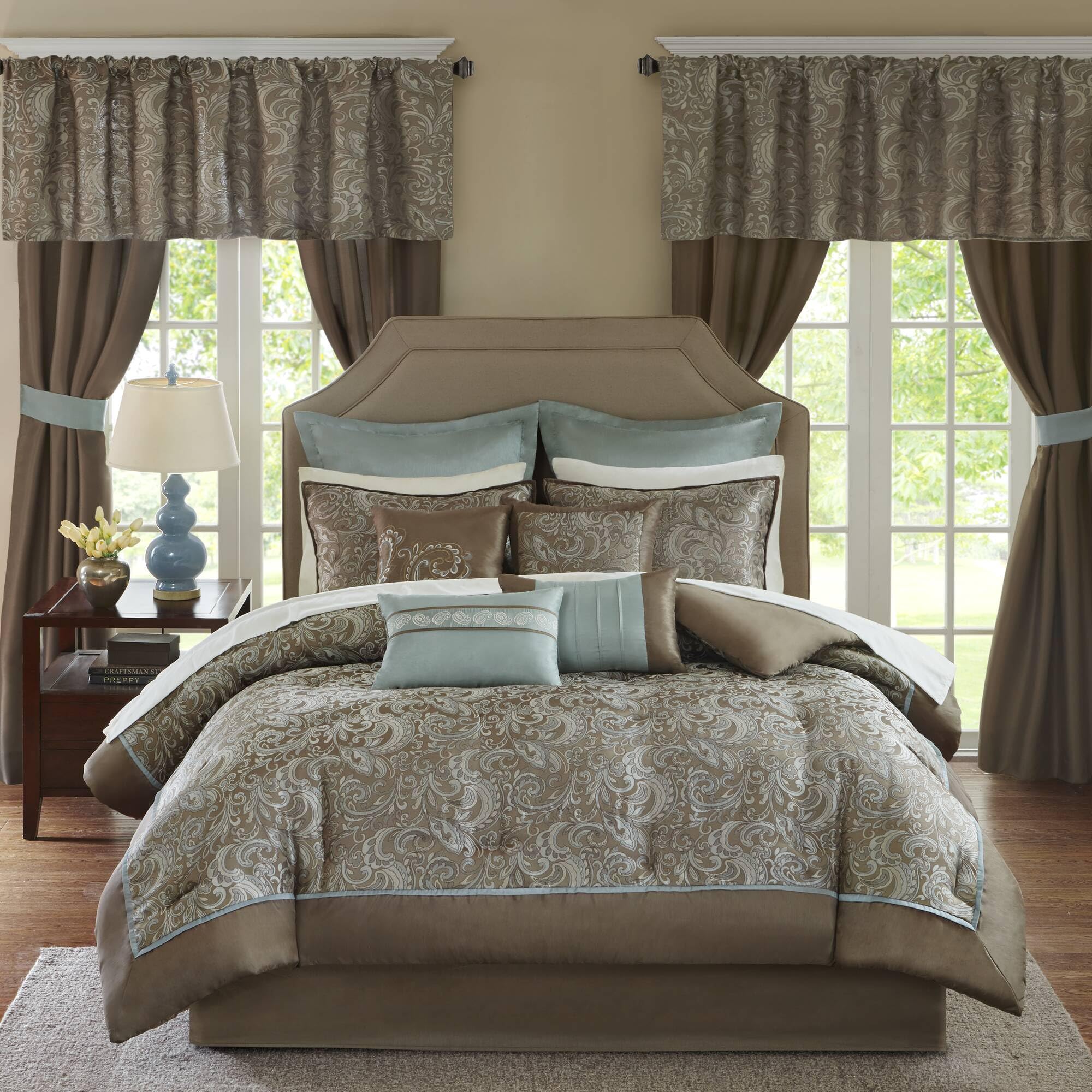Madison Park Essentials Bristol 24-Piece Bed in a Bag Set - Faux Silk Comforter with Jacquard Paisley Design, Matching Curtains, Down Alternative & Hypoallergenic All-Season Bedding - King Size 104