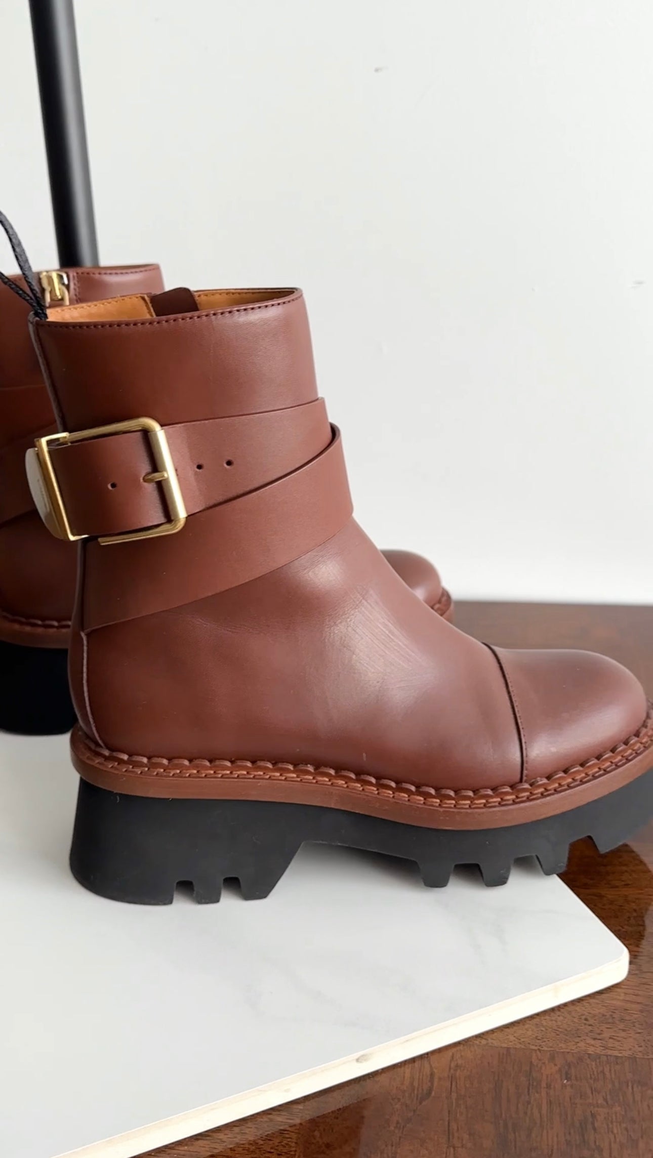 Chloe Owena Women's Brown Leather Ankle Boots Size 37 - Stylish & Comfortable for Fall/Winter Fashion, Office Wear & Casual Outings