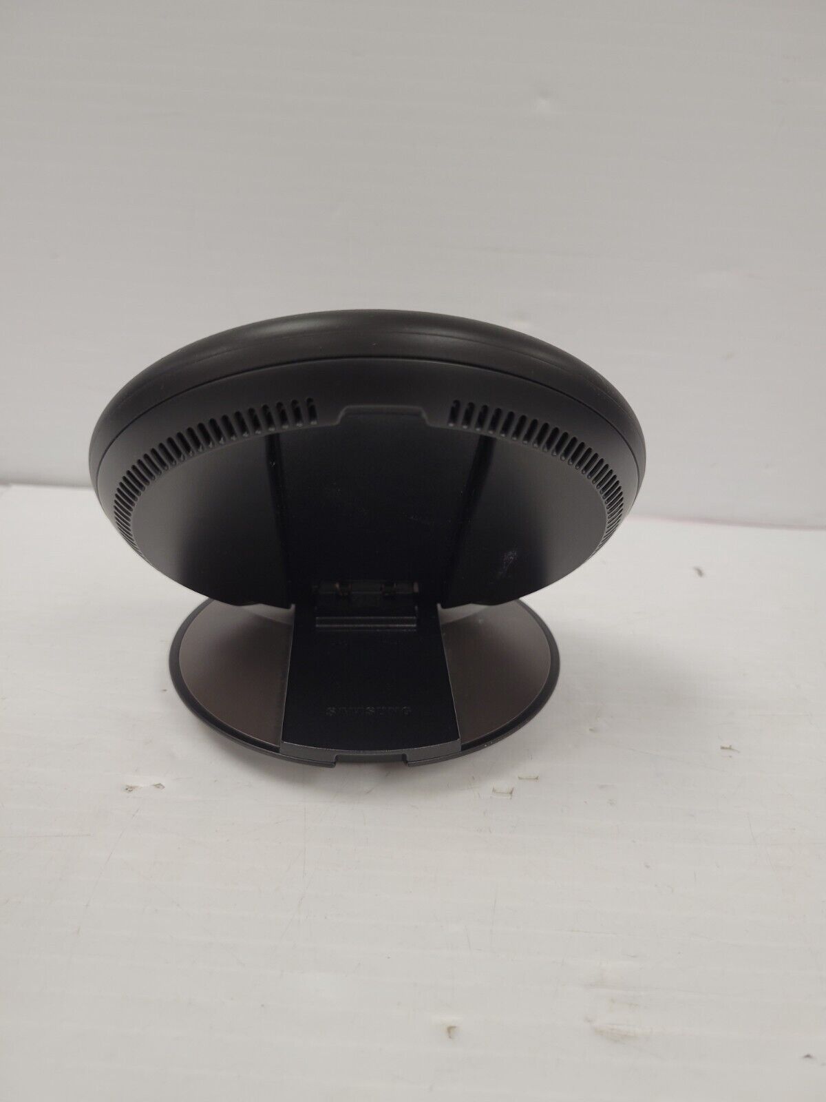 Samsung EP-PG950 Fast Wireless Charger Pad - Qi-Certified 15W Fast Charging for Samsung Galaxy S23/S22/S21/Note20, iPhone 15/14/13/12 - Perfect for Home, Office & Travel