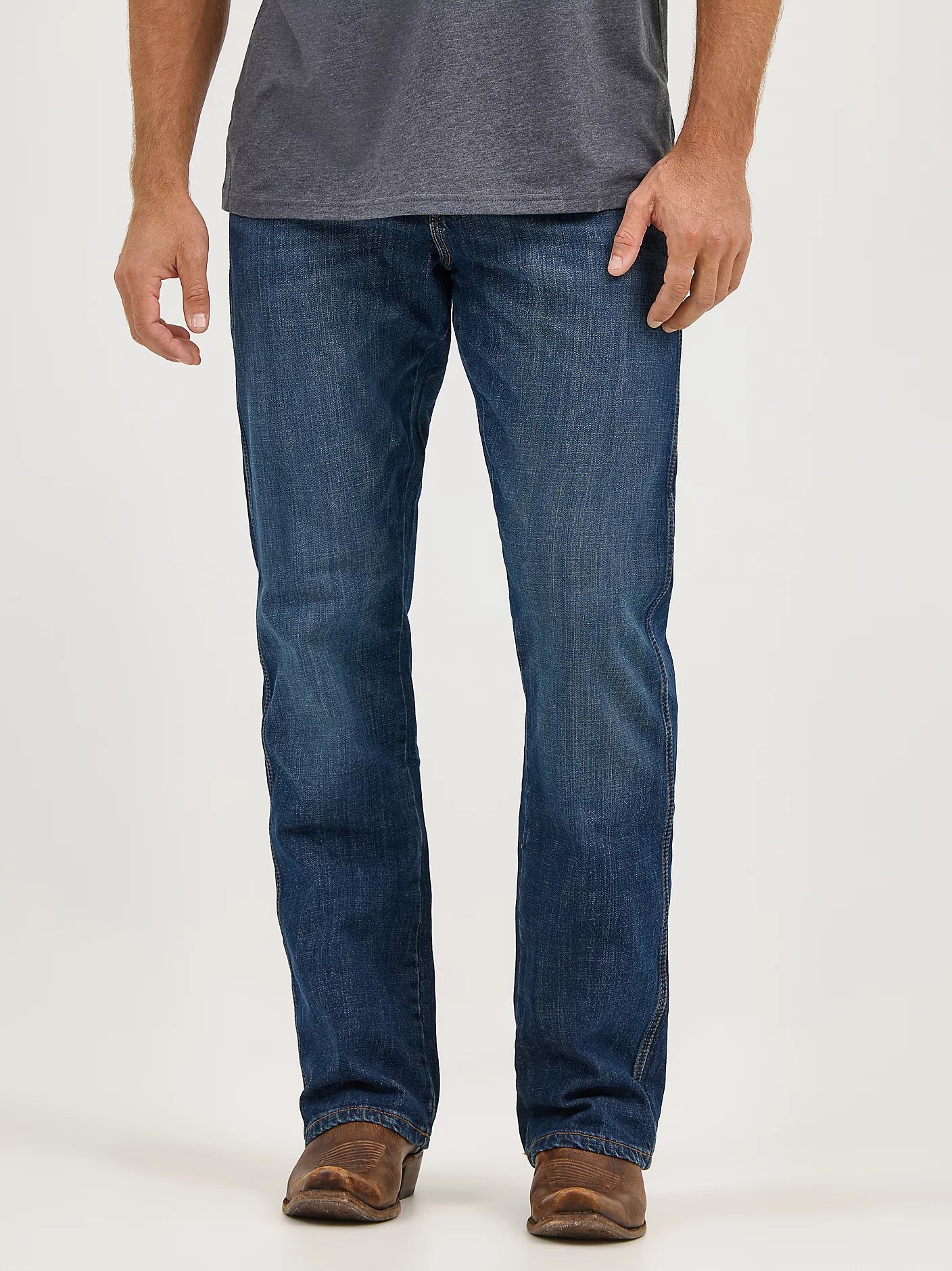 Wrangler Retro® Men's Relaxed Fit Bootcut Jeans - Classic Denim Pants for Casual Wear & Western Style Outfits