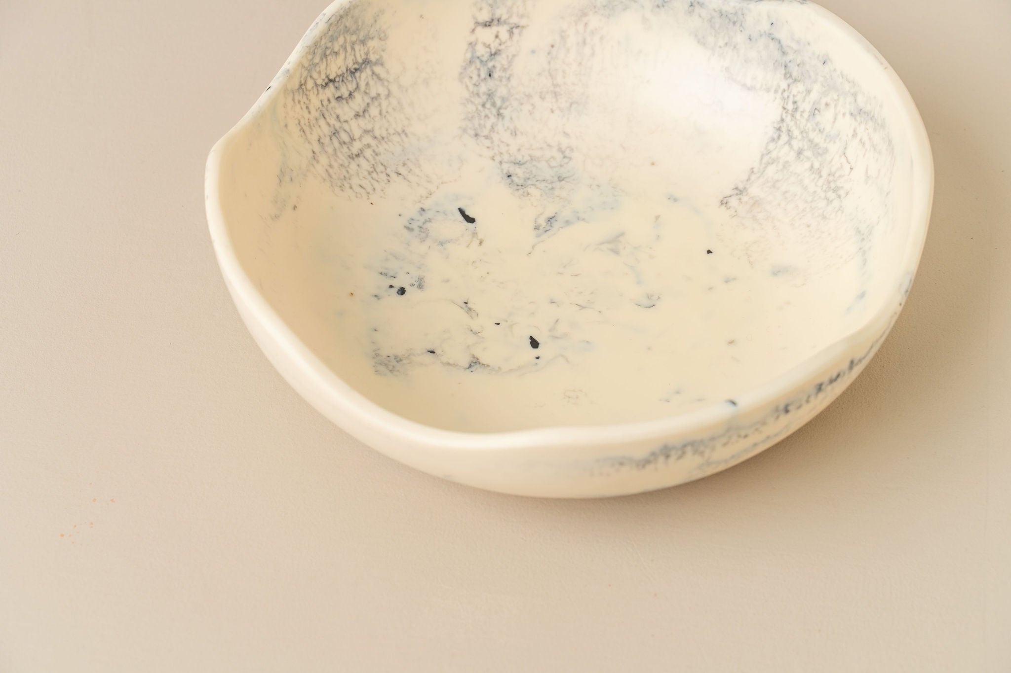 Premium Flow Resin Salad Bowl - Handcrafted Merle Design | Perfect for Serving, Entertaining & Healthy Dining - Ideal for Restaurants, Dinner Parties & Family Meals