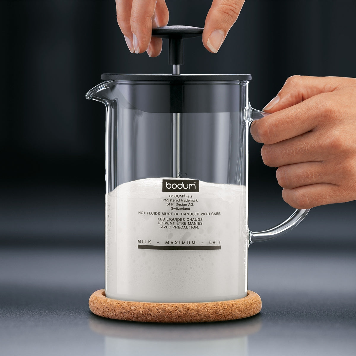 Bodum Latteo Manual Milk Frother - 8 oz Stainless Steel Handheld Milk Frother for Coffee, Latte & Cappuccino - Perfect for Home Baristas & Coffee Lovers