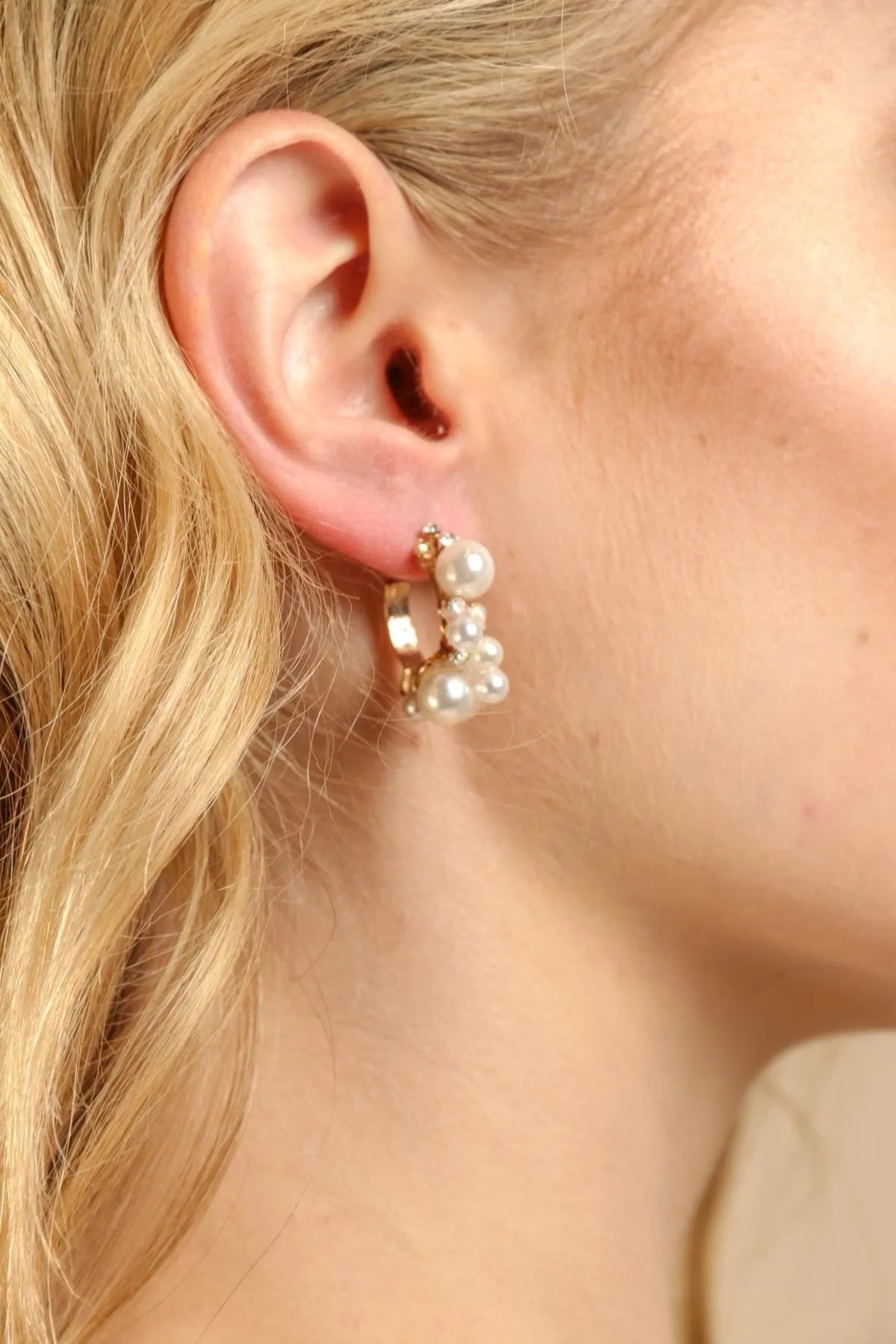 Stylish Multi Pearl Hoop Earrings for Women - Trendy Fashion Jewelry Gift for Parties, Weddings & Everyday Wear