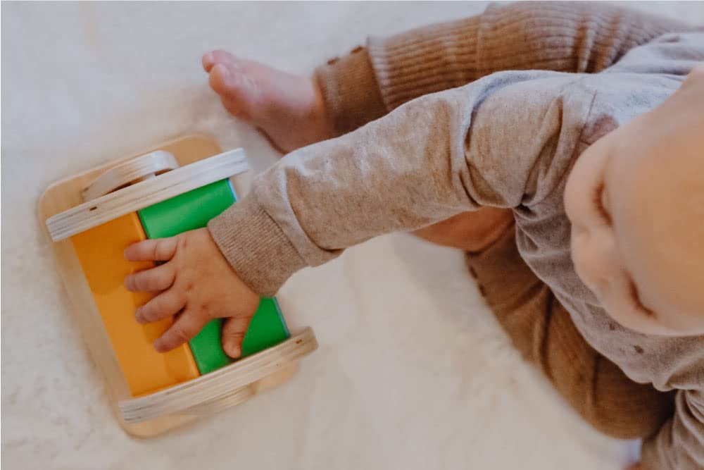 DISCOVERGRO Montessori Wooden Rainbow Spinning Toy Drum - Educational Baby Toy for 3 Months to 2 Years Old | Early Learning & Sensory Development | Perfect for Playtime, Daycare & Montessori Classroom Activities