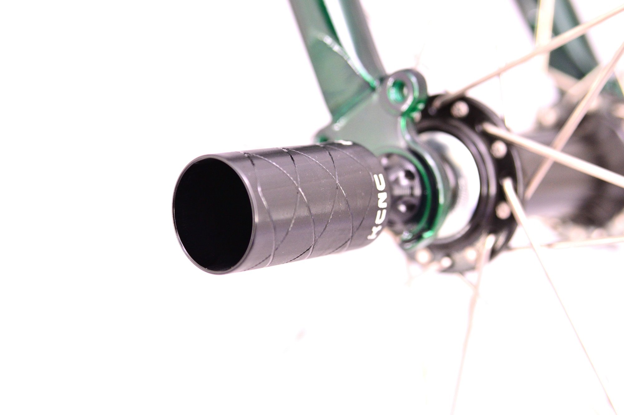 Lightweight Bicycle Light Holder & Hub Adapter - Durable Bike Accessory for Night Riding & Commuting