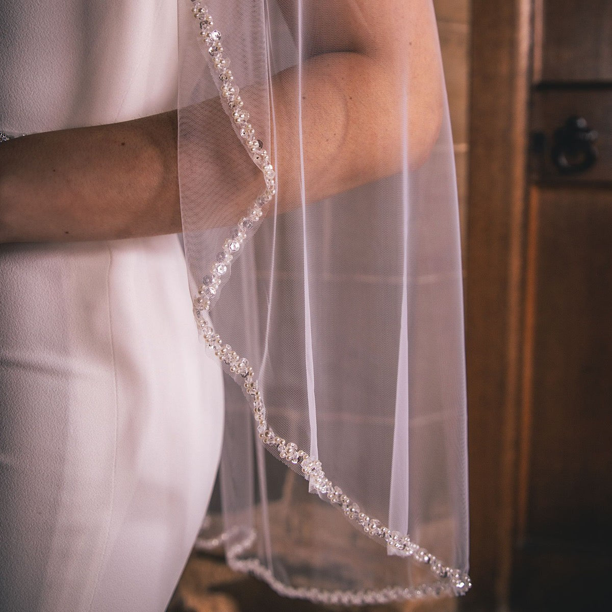 Elegant Silver Beaded Edge Fingertip Wedding Veil - Single Tier Bridal Accessory PBV9058 | Perfect for Church Ceremonies, Garden Weddings & Vintage-Themed Photos