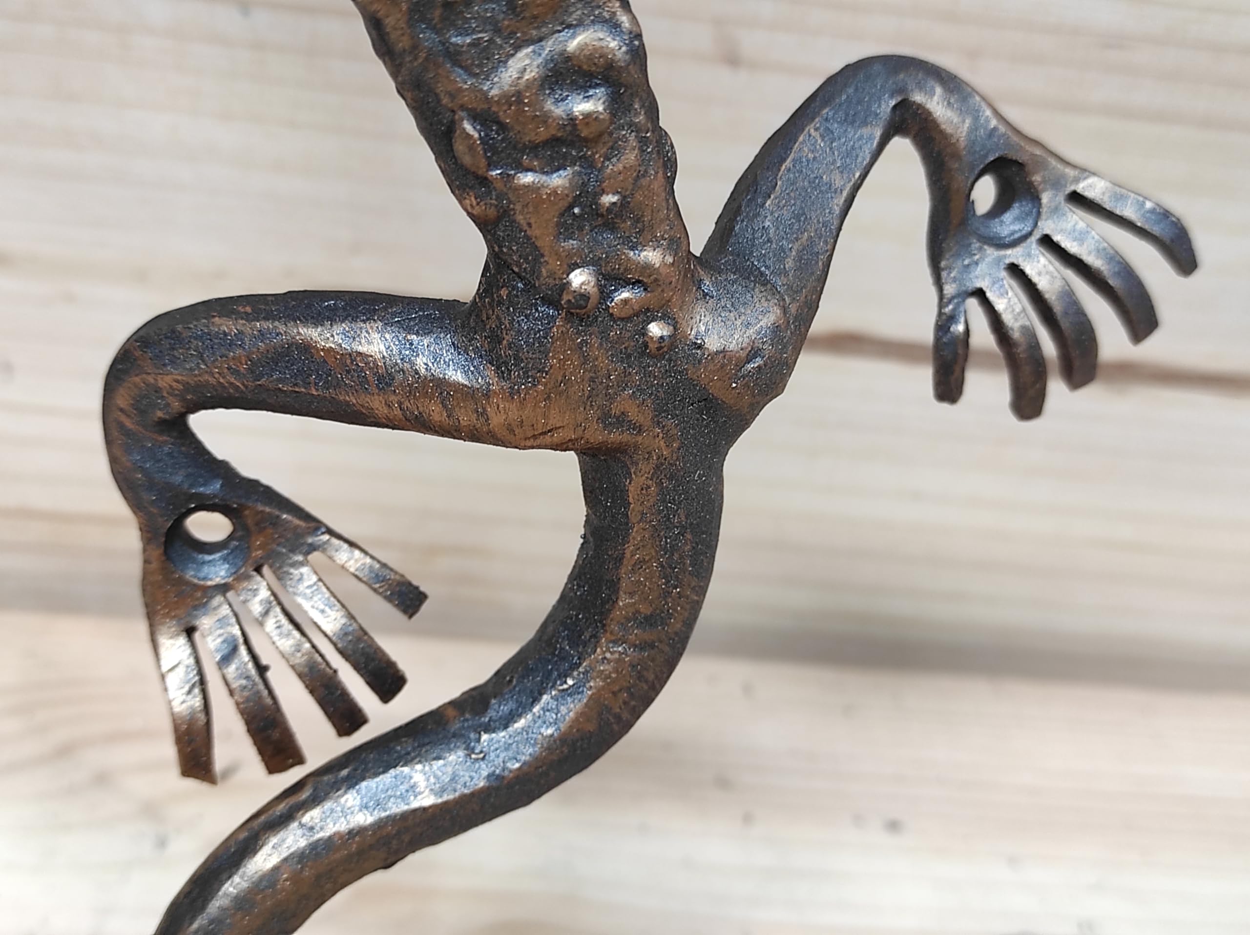 Lizard Metal Barn Door Handle - Rustic Pull for Farmhouse Style