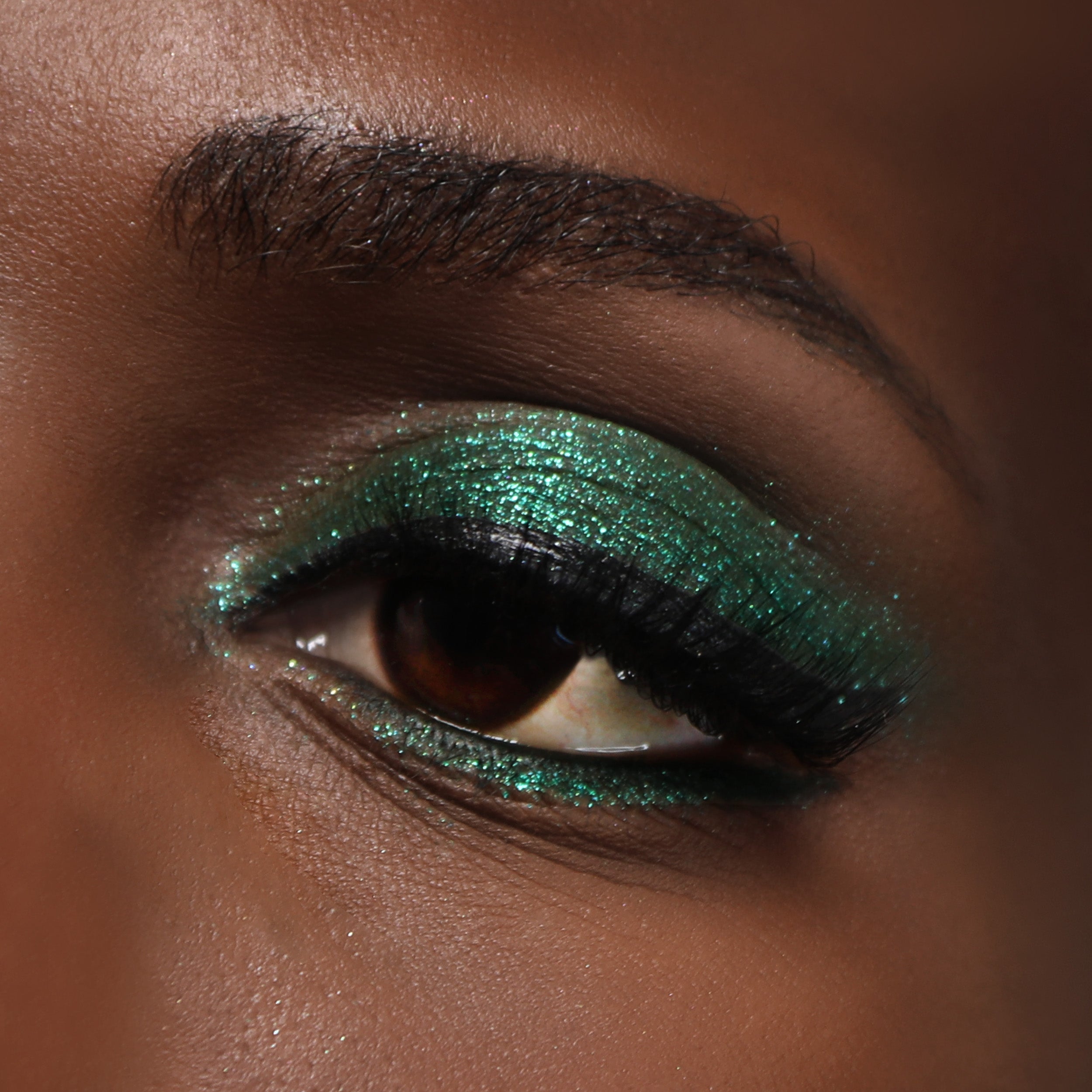 21 Good Fortune Chroma Light Shadow - Long-Lasting Pigmented Eyeshadow Palette for Stunning Eye Makeup Looks | Perfect for Parties, Date Nights & Special Occasions