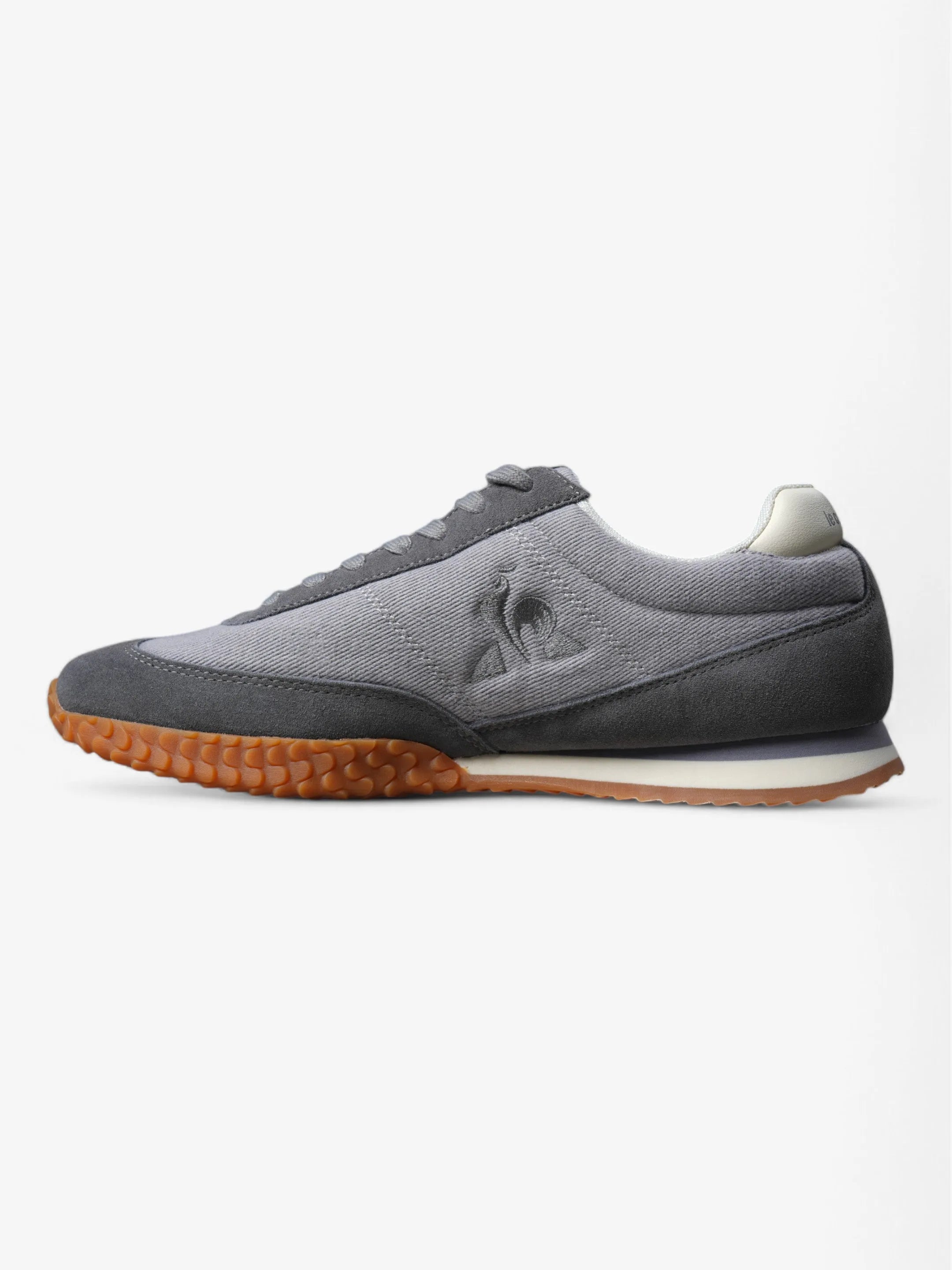 Le Coq Sportif Veloce Action Sneakers - Light Gray/Beige Running Shoes for Men | Comfortable Athletic Footwear for Jogging, Gym & Casual Wear