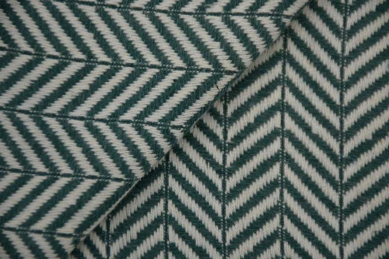 Premium 100% Cotton Dark Green Round Beach Towel - Soft, Absorbent & Quick-Drying for Pool, Beach, Yoga & Travel