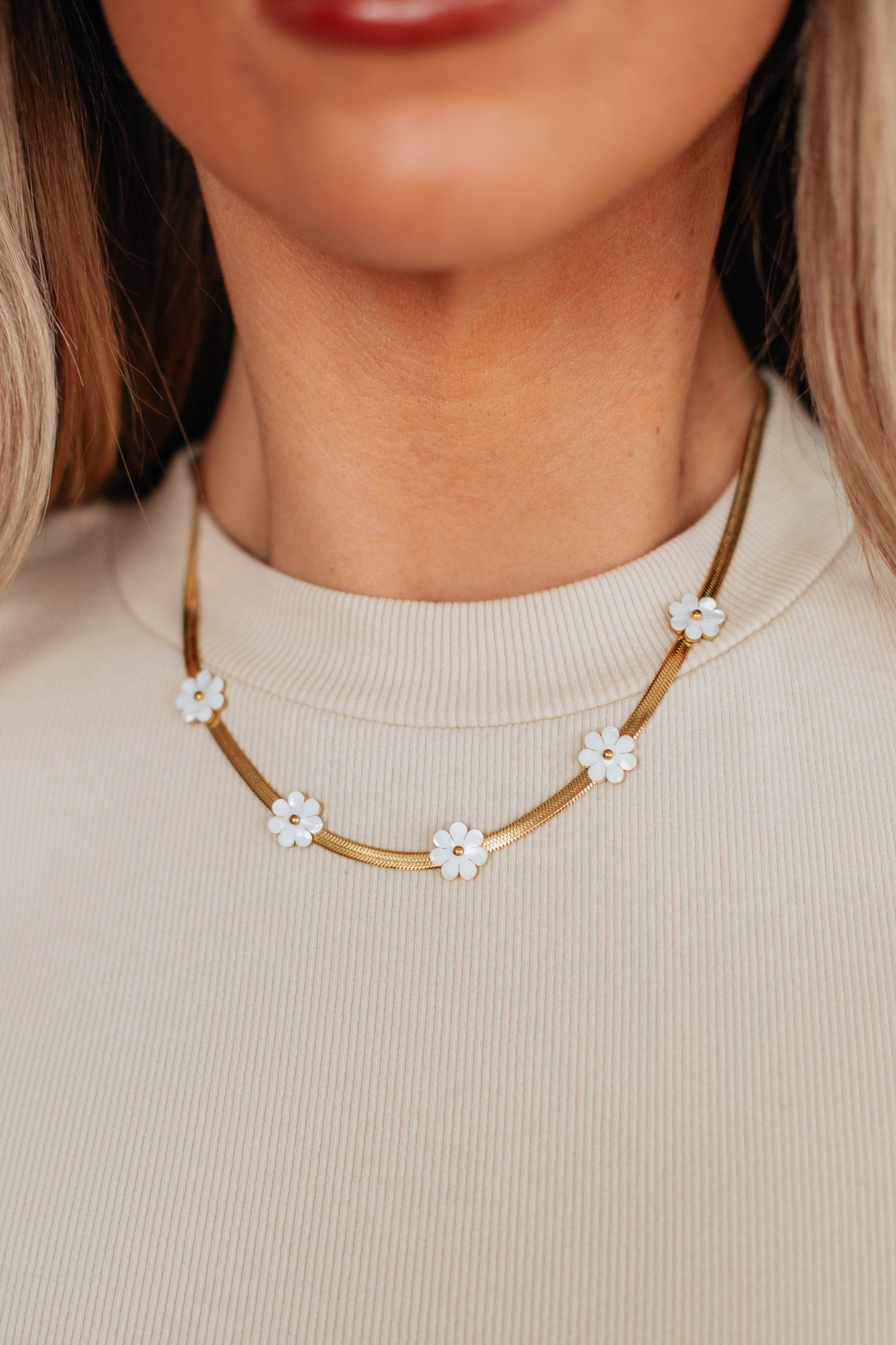 Floral Radiance Necklace - Elegant Flower Pendant Jewelry for Women | Perfect for Weddings, Parties & Everyday Wear