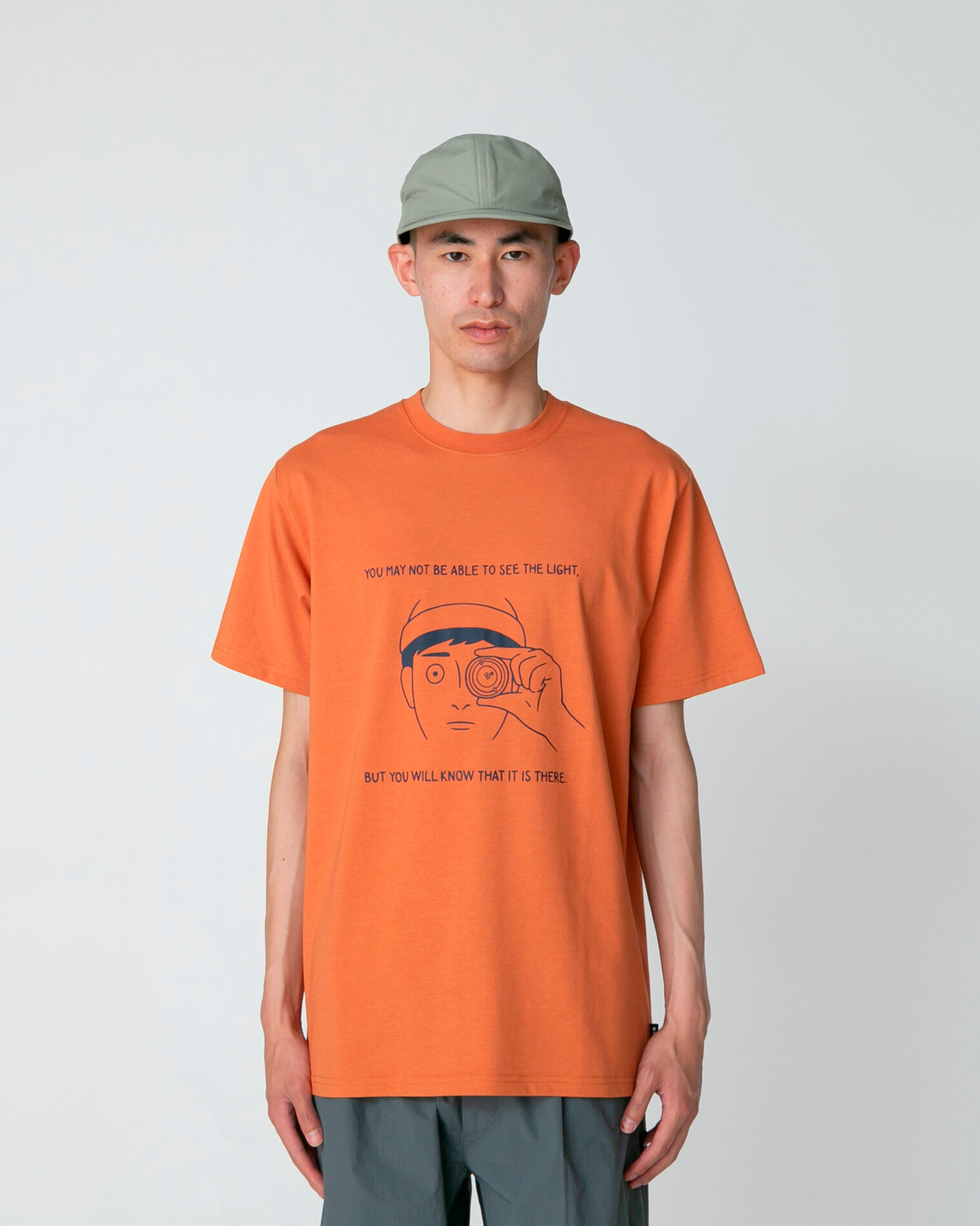 Lantern Eye Graphic T-Shirt for Men & Women - Trendy Vintage Style Tee for Casual Wear, Street Fashion & Everyday Outfits
