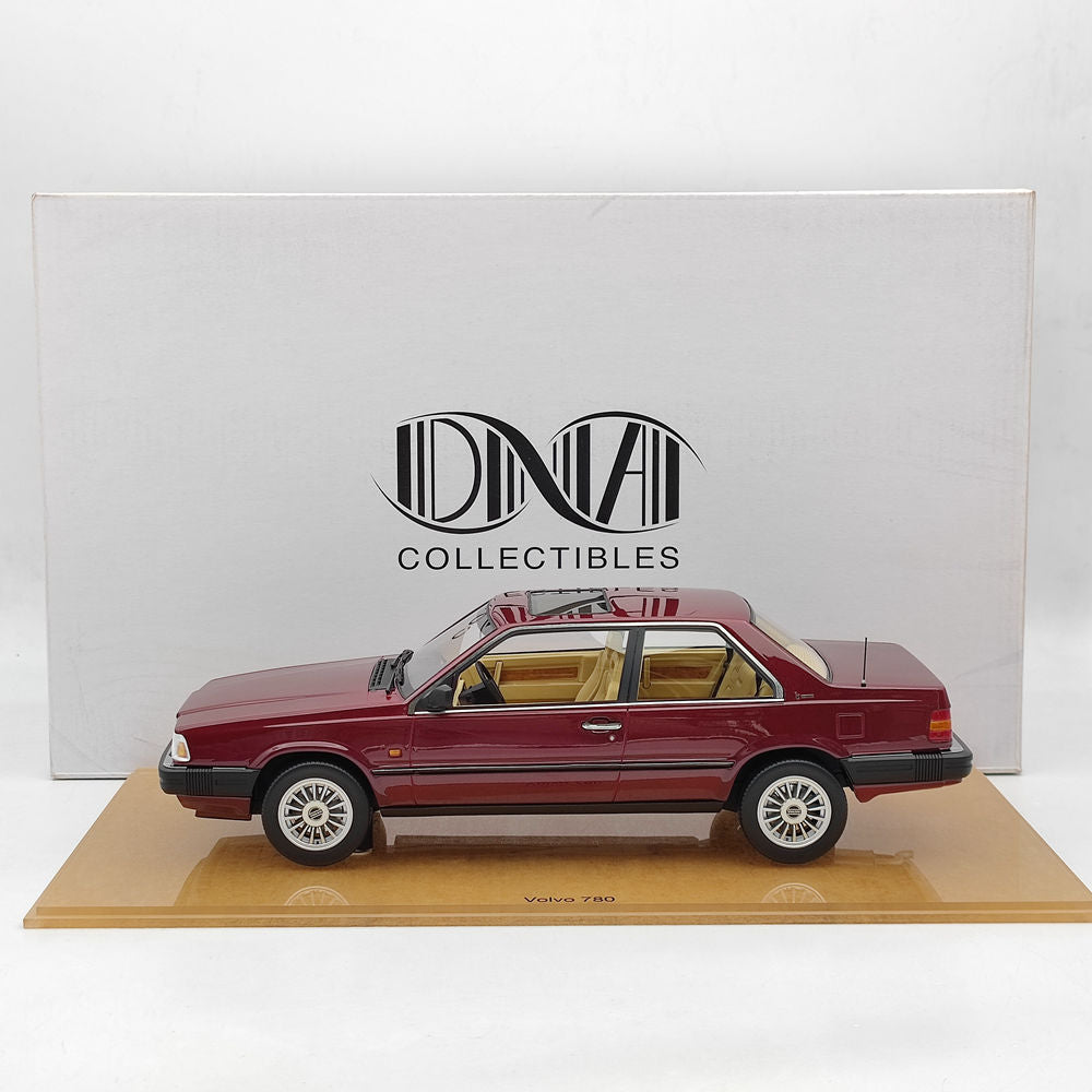 1/18 Scale Volvo V60 Polestar Engineered Resin Die-Cast Model Car - White Collectible Toy for Adults & Kids | Perfect for Display, Gifts & Car Enthusiast Collections