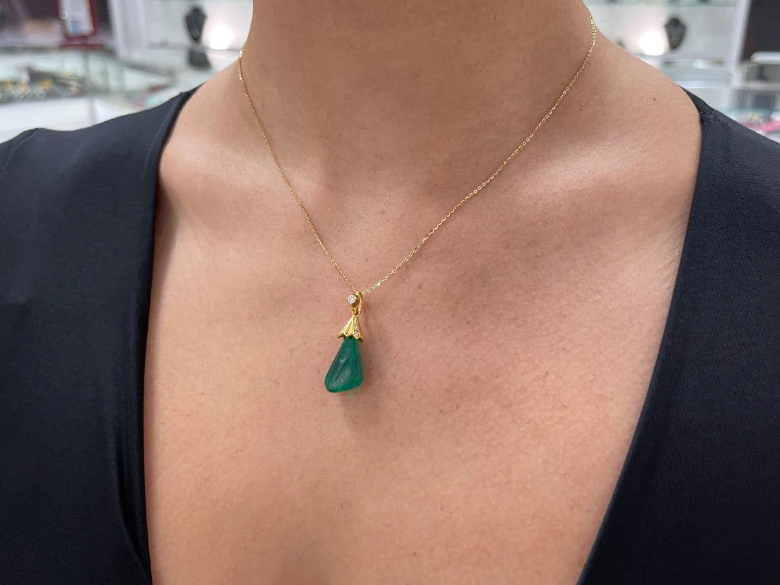 13.50 Carat Natural Colombian Emerald Baroque Pendant Necklace with Diamond Accent - Elegant Jewelry for Women, Perfect for Weddings, Parties & Special Occasions