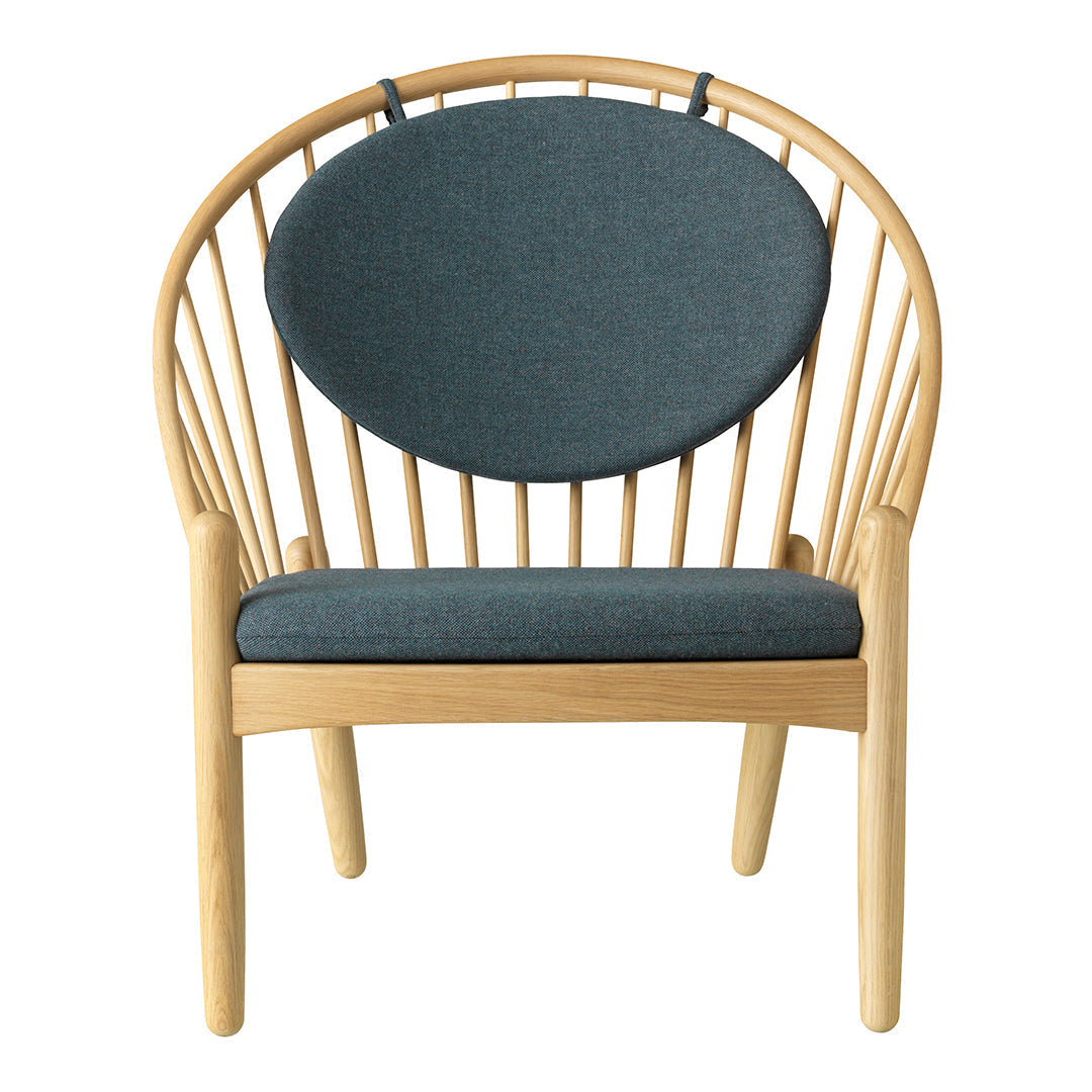 J166 Jorna Lounge Armchair - Modern Accent Chair for Living Room, Bedroom & Office - Comfortable Upholstered Armchair with Sturdy Metal Legs - Perfect for Relaxing, Reading & Home Decor