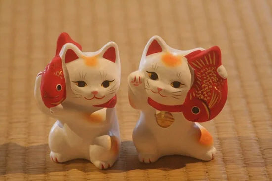 Nagahama Doll Japanese Maneki Neko (Beckoning Cat) White Lucky Cat Figure - Authentic Japanese Good Luck Charm for Home & Office Decor