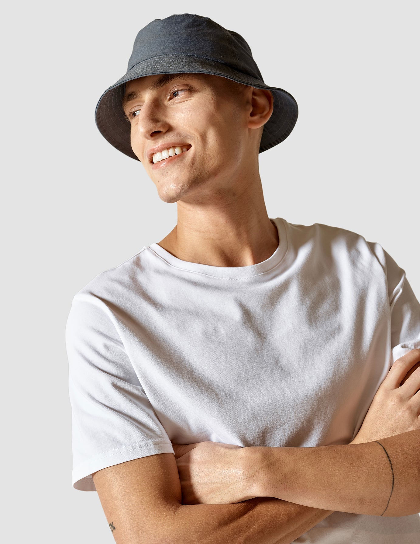 Tech Linen Bucket Hat for Men & Women - Breathable Summer Sun Hat UV Protection - Perfect for Beach, Hiking, and Outdoor Activities