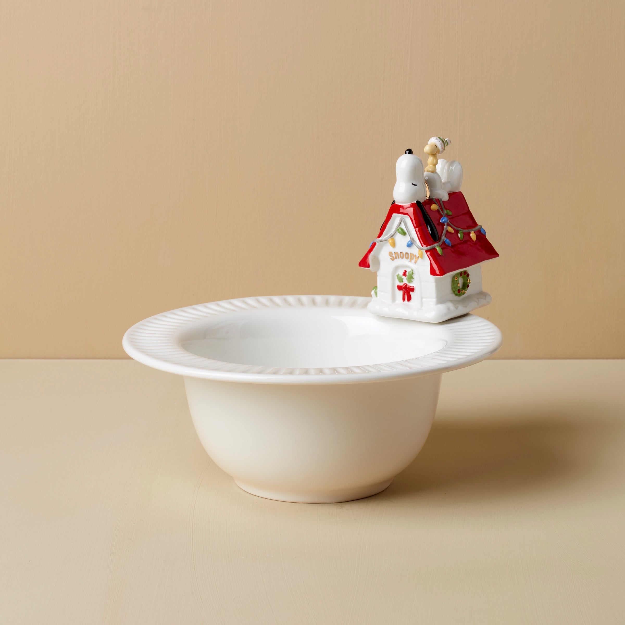 Snoopy Profile Charm Bowl with Popper - Cute Dog-Themed Serving Dish for Snacks, Candy & Party Decor - Perfect for Disney Fans & Pet Lovers
