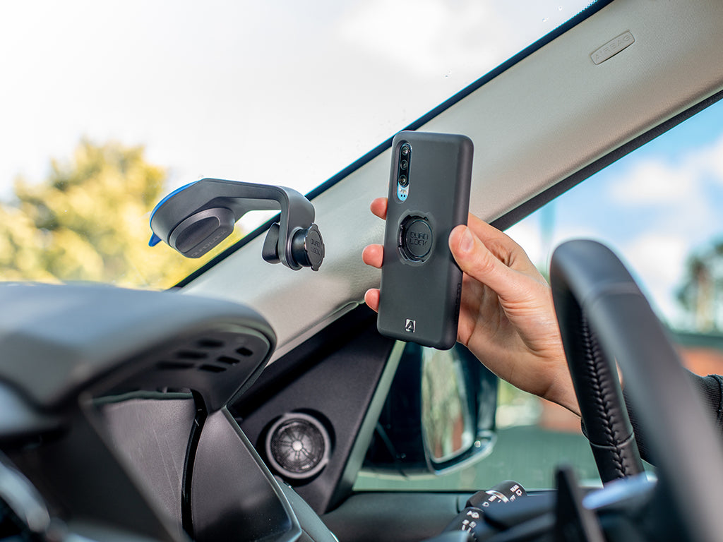 Original Title: Car Kits Huawei   Optimized Title: Premium Car Accessories Kit for Huawei Phones - Perfect for Road Trips & Daily Commutes