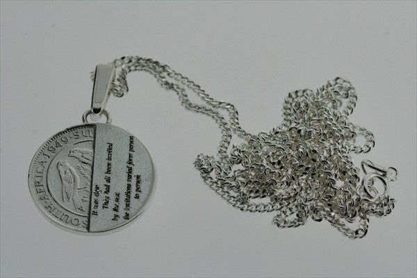 Detective Coin Pendant Necklace - 60cm Link Chain for Men & Women - Perfect for Mystery Lovers, Gift Ideas & Everyday Wear