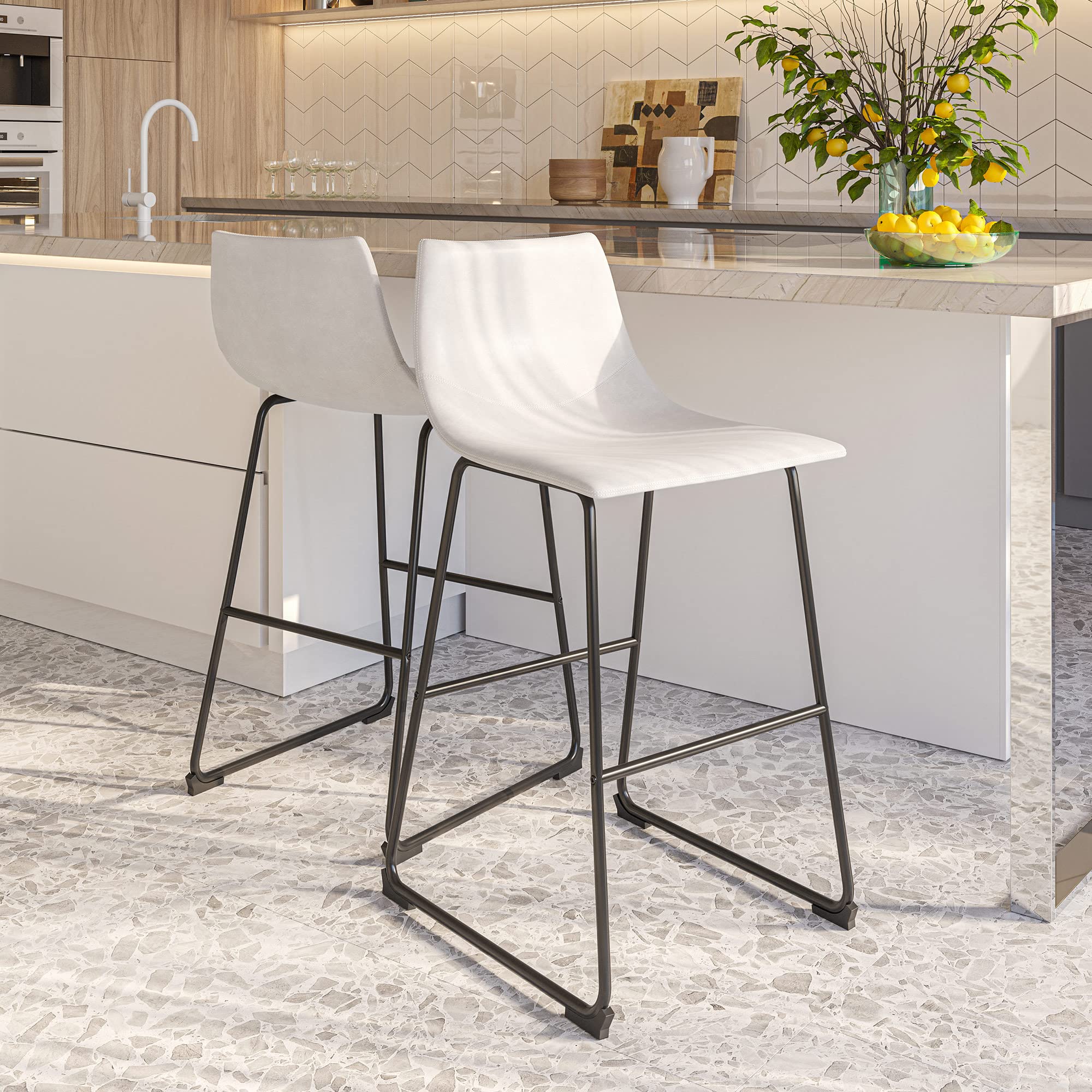 BELLEZE Set of 2 Modern Faux Leather Bar Stools - Upholstered Counter Height Kitchen Island Stools with Molded Low Back, White (Zariah) - Perfect for Home Bar, Breakfast Nook & Small Space Dining