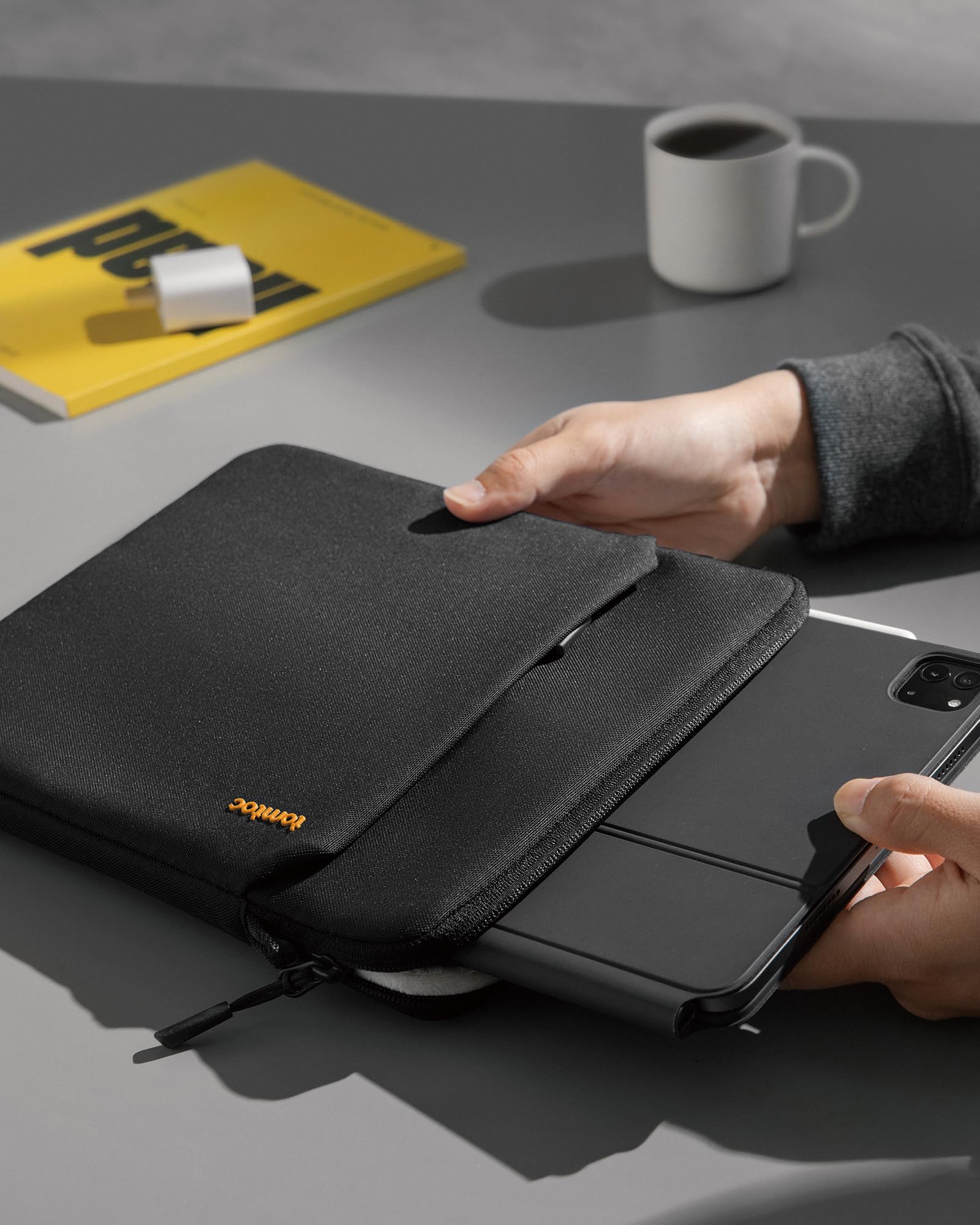 tomtoc Light-B19 Slim Shoulder Bag for 13