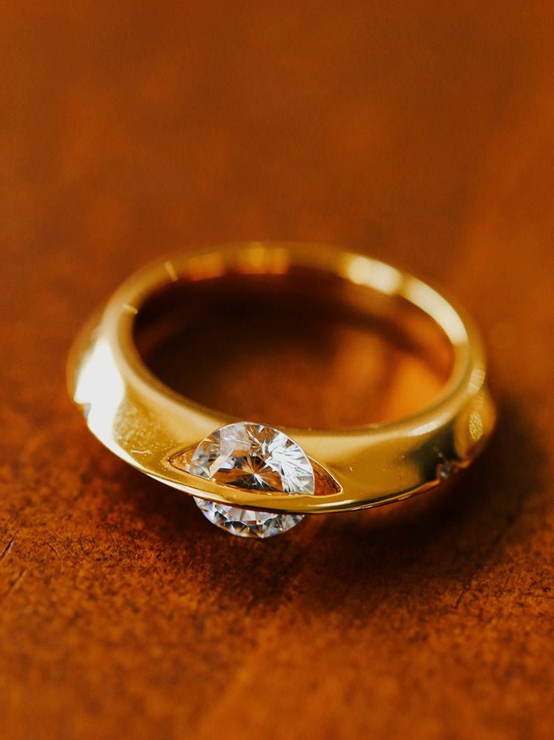 Spinning Star UFO Ring - Unique Galaxy Jewelry for Women & Men - Perfect for Cosplay, Rave, and Festival Outfits