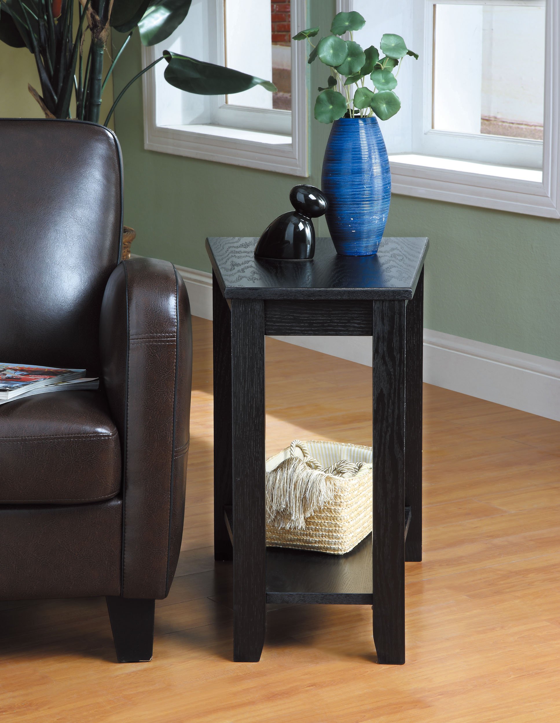 Homelegance Elwell Wedged Chairside End Table - Black | Small Side Table for Living Room, Bedroom & Office | Compact Accent Table for Home Decor
