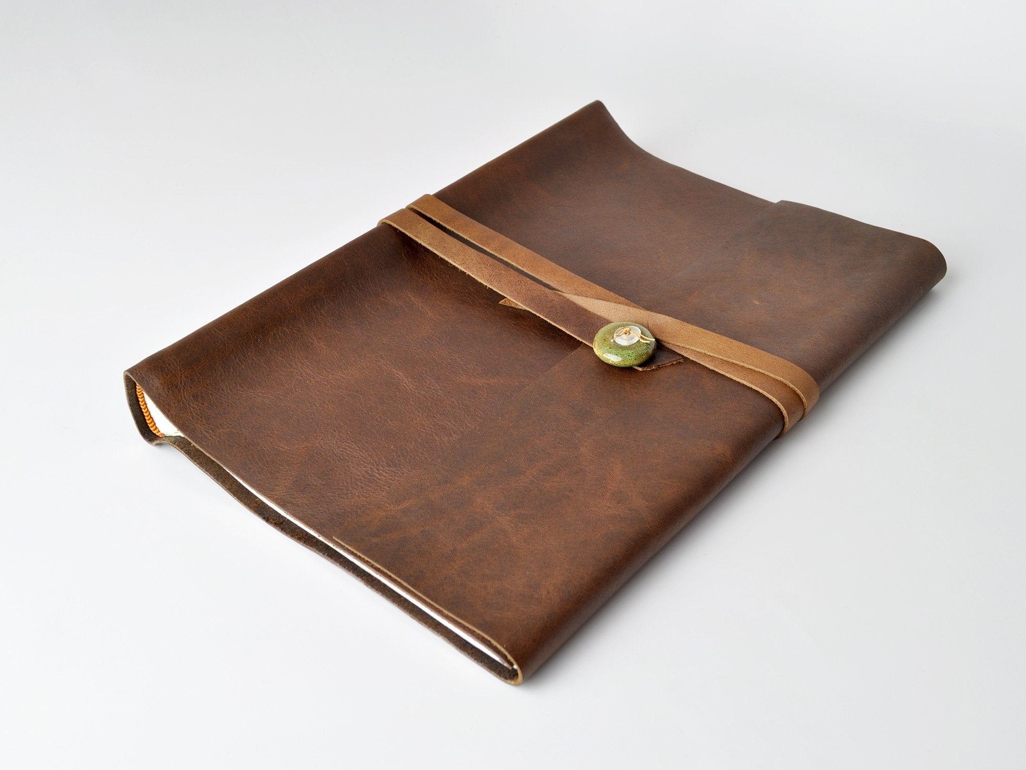 Premium Santa Fe Leather Photo Album with Slip-In Sleeves - Handmade Scrapbook for Wedding, Travel & Family Memories - Perfect Gift for Anniversary, Birthday & Special Occasions